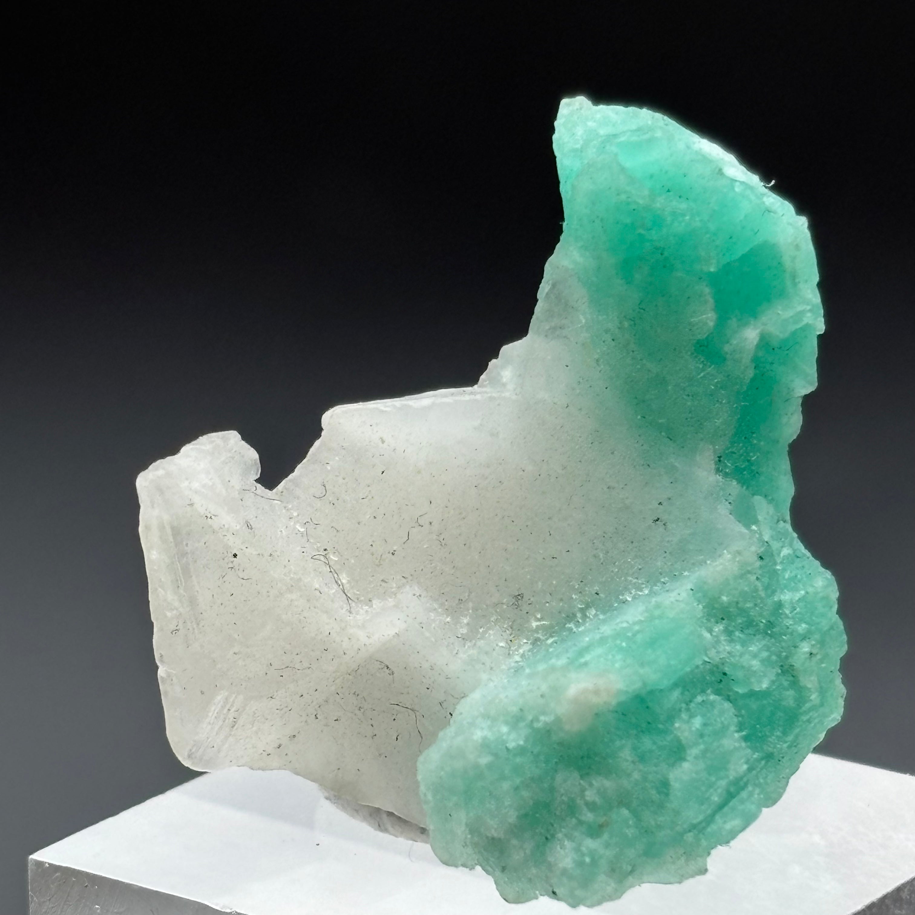 Emerald from Chivor, Colombia - 104