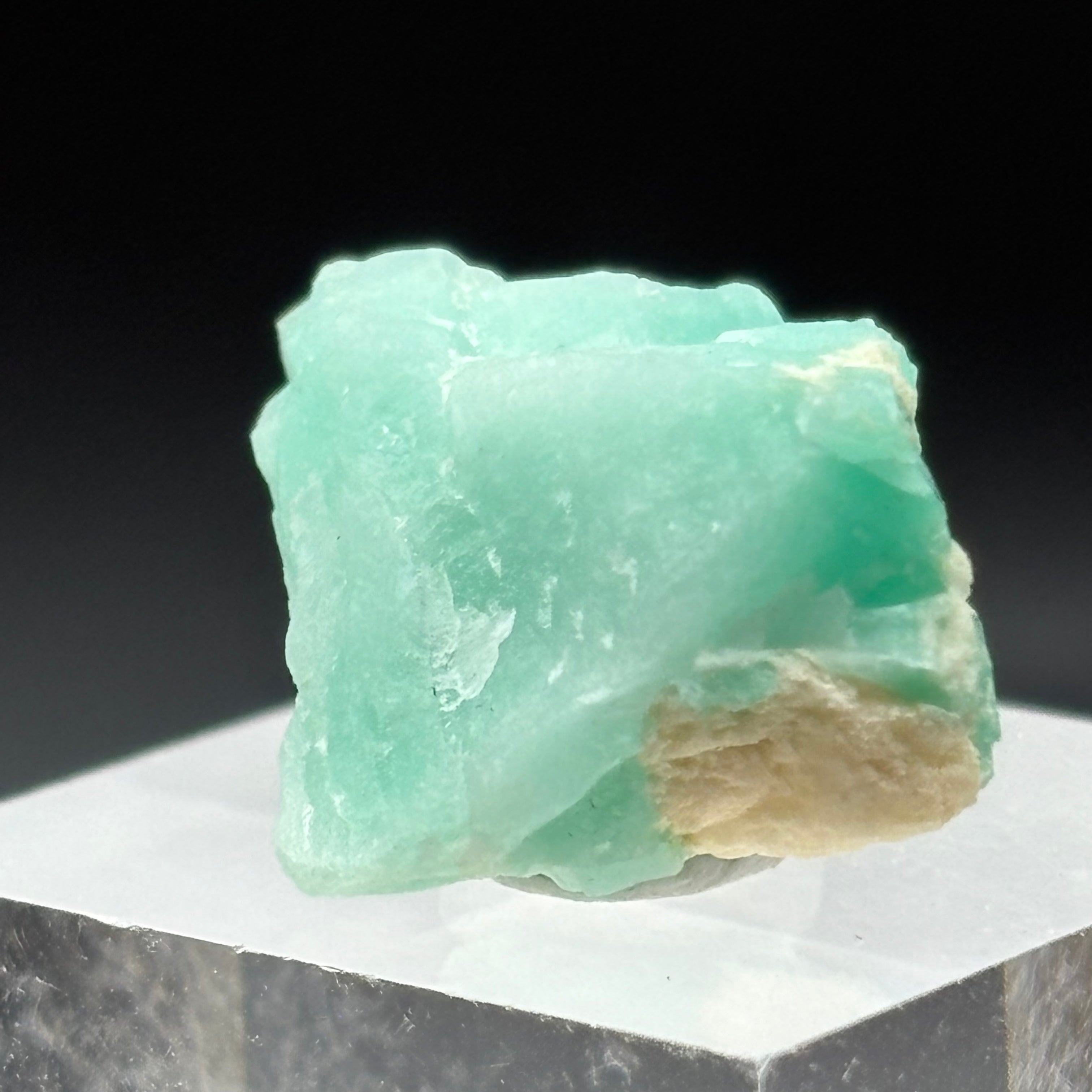 Emerald from Chivor, Colombia - 107