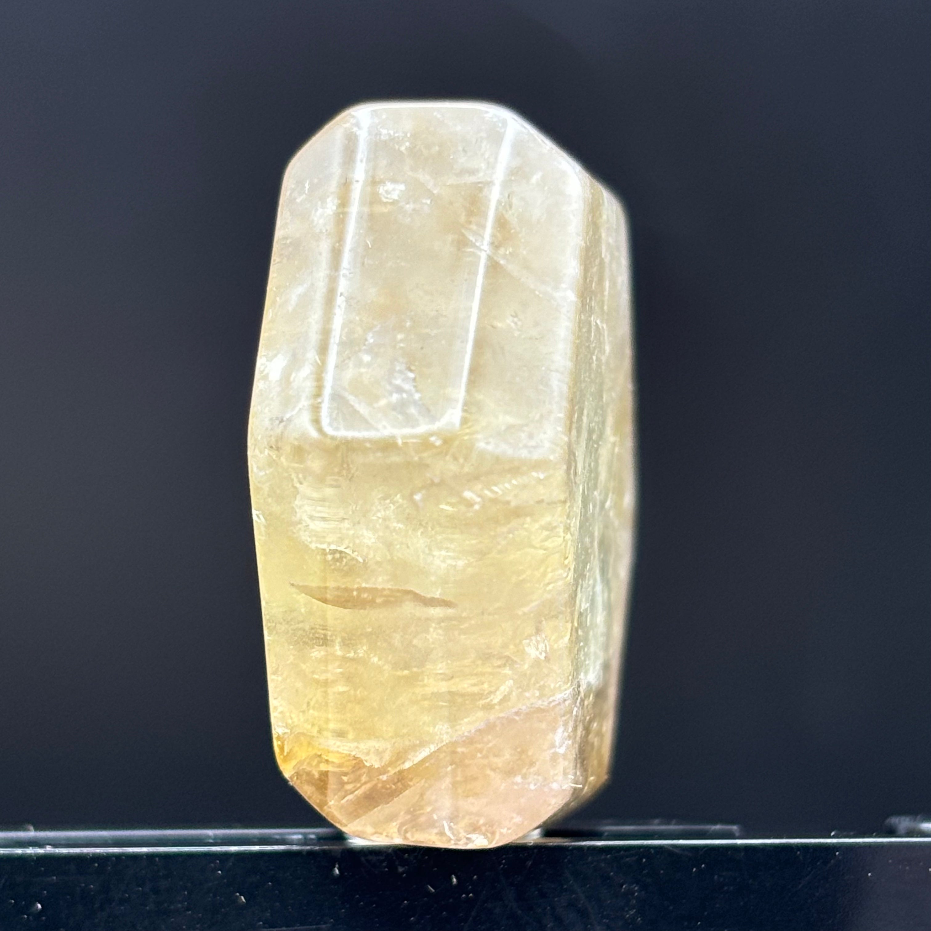 Citrine Crystal Cross-Section - 108