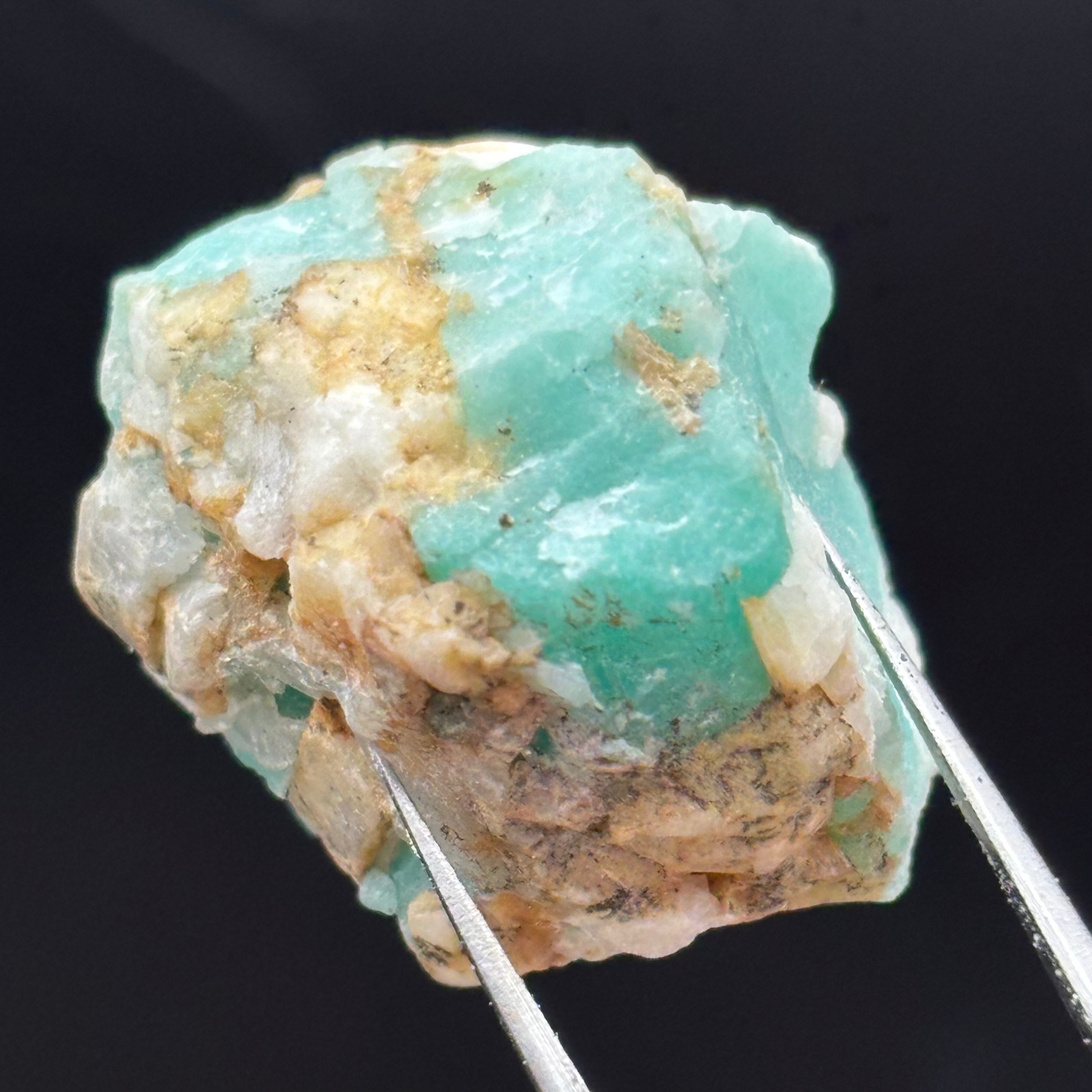Emerald from Chivor, Colombia - 096