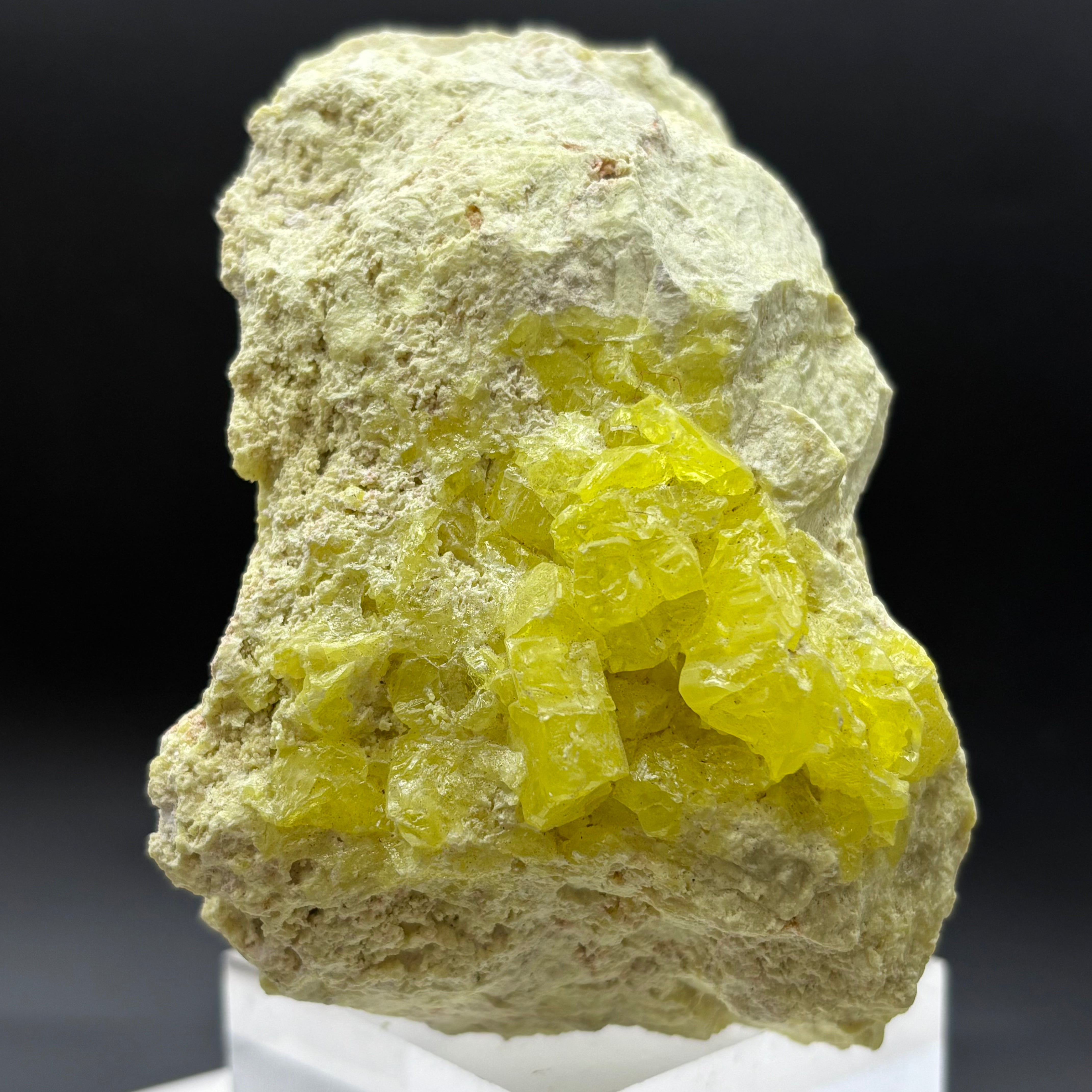 Sulfur on Quartz - 024