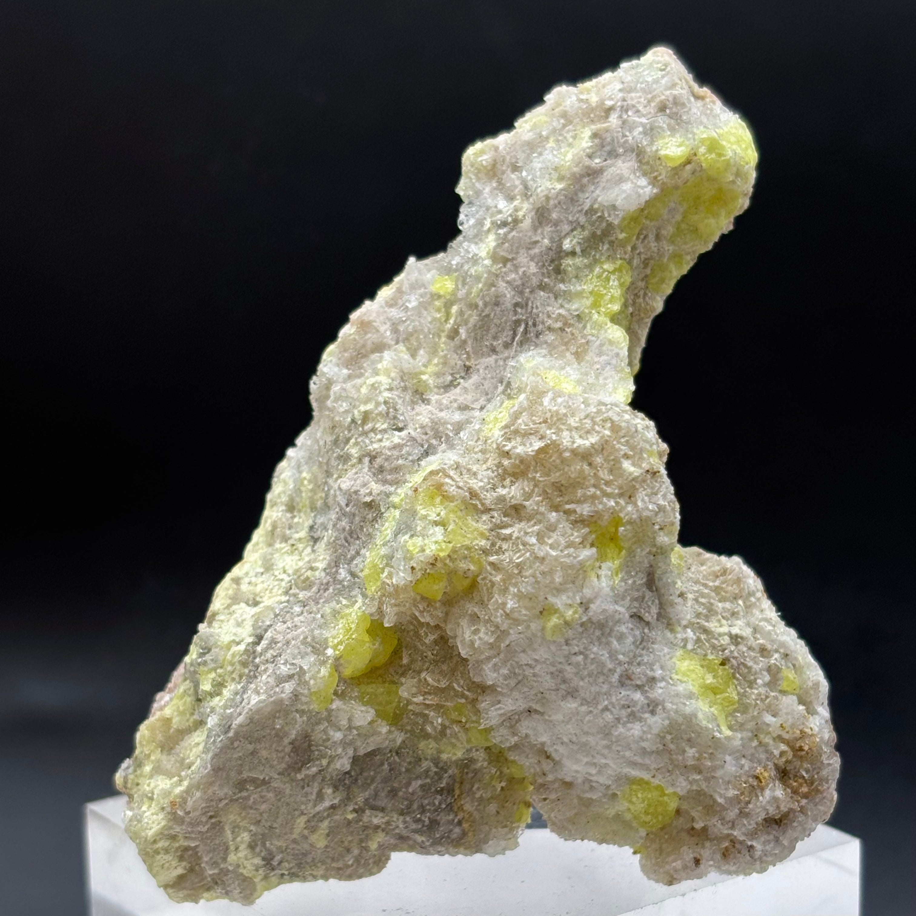 Sulfur on Quartz - 030