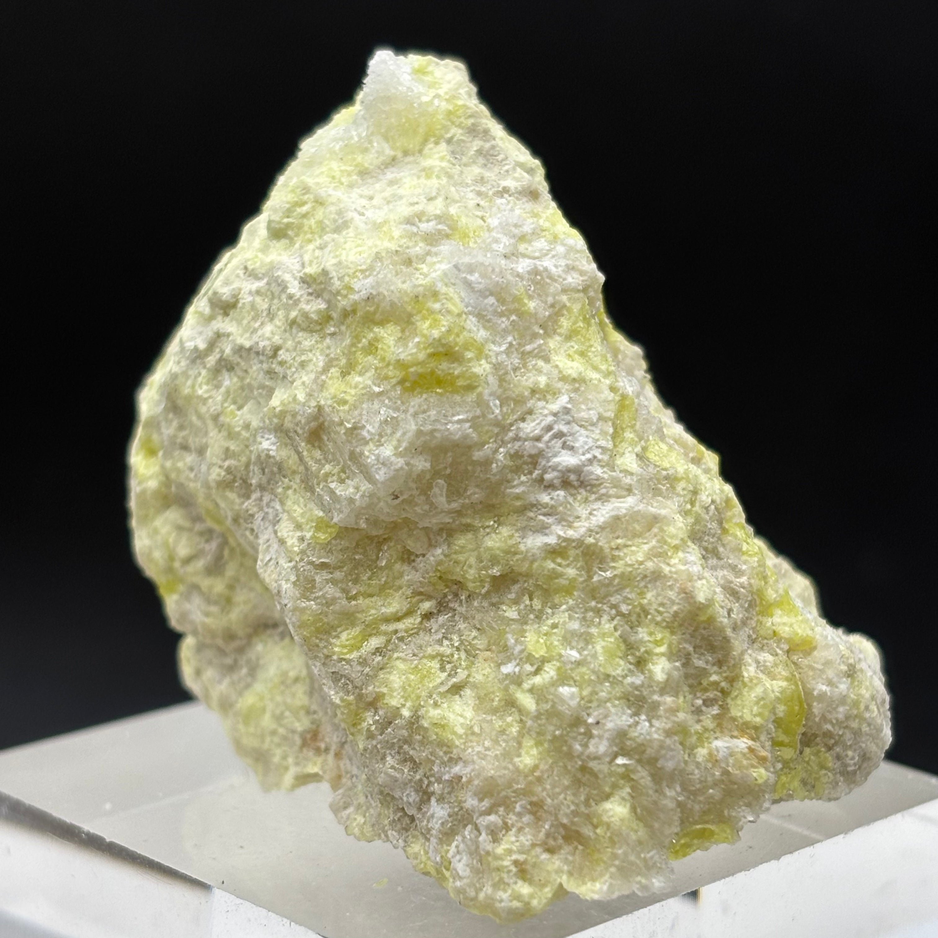 Sulfur on Quartz - 031