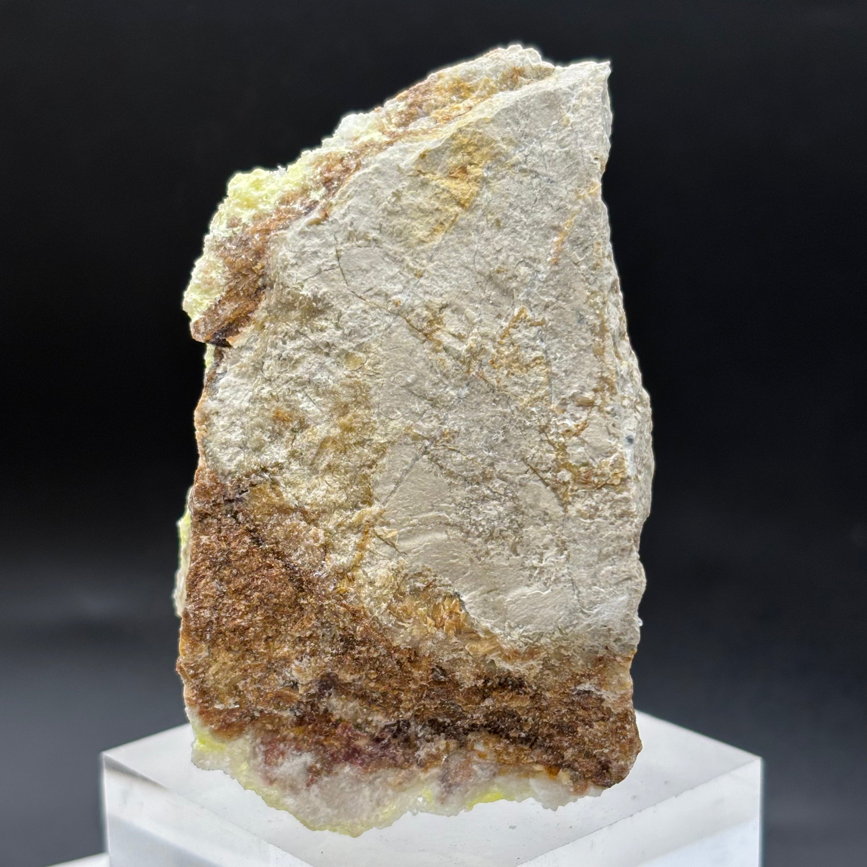 Sulfur on Quartz - 034