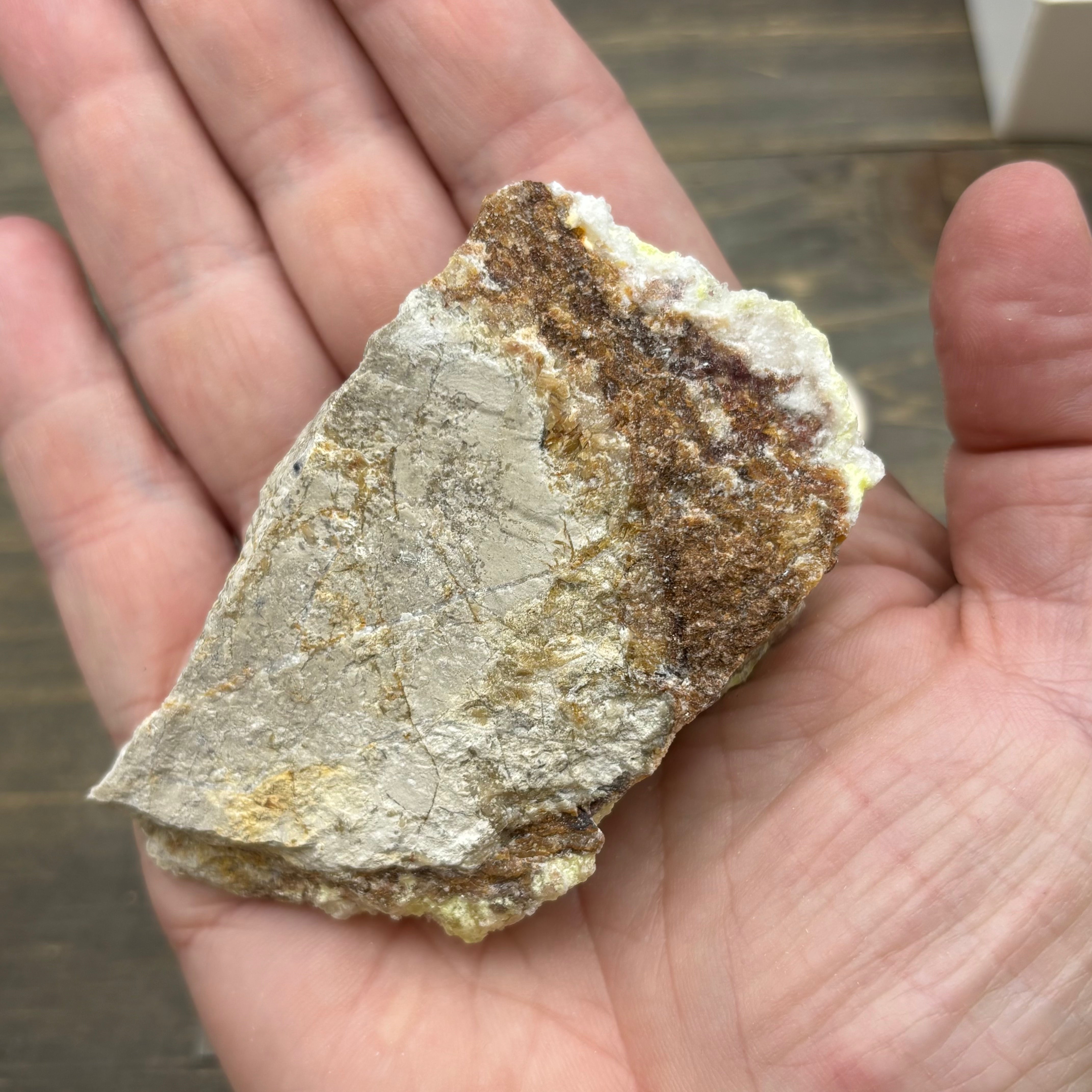 Sulfur on Quartz - 034