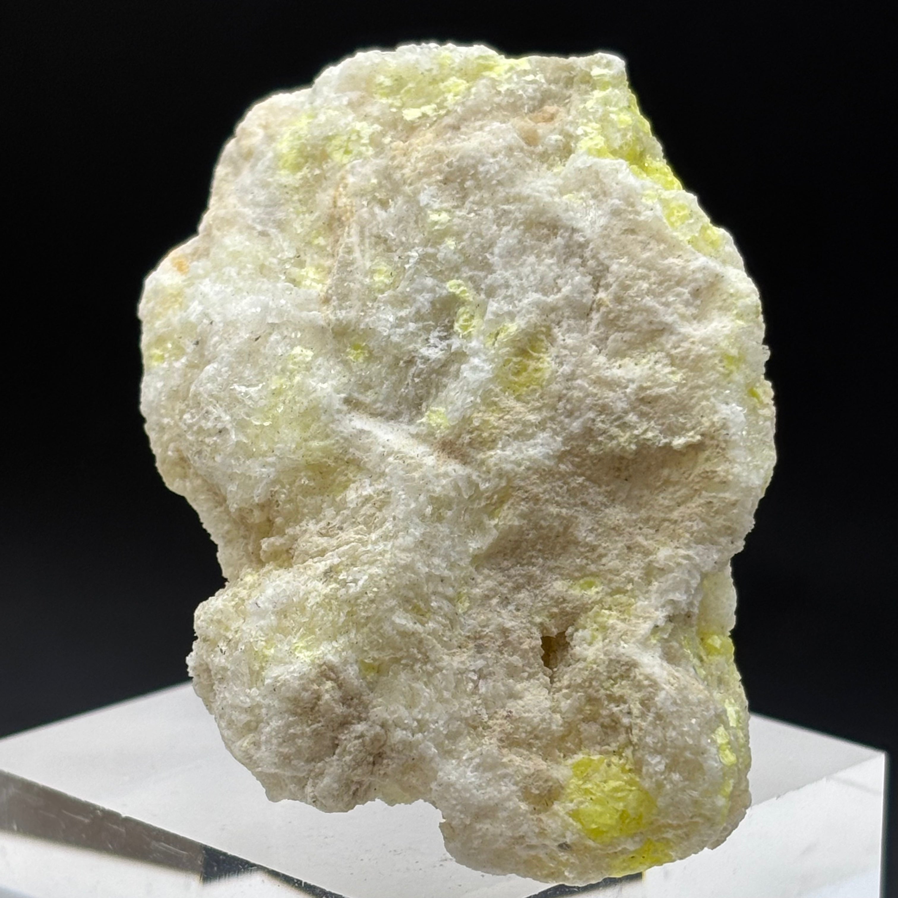 Sulfur on Quartz - 036