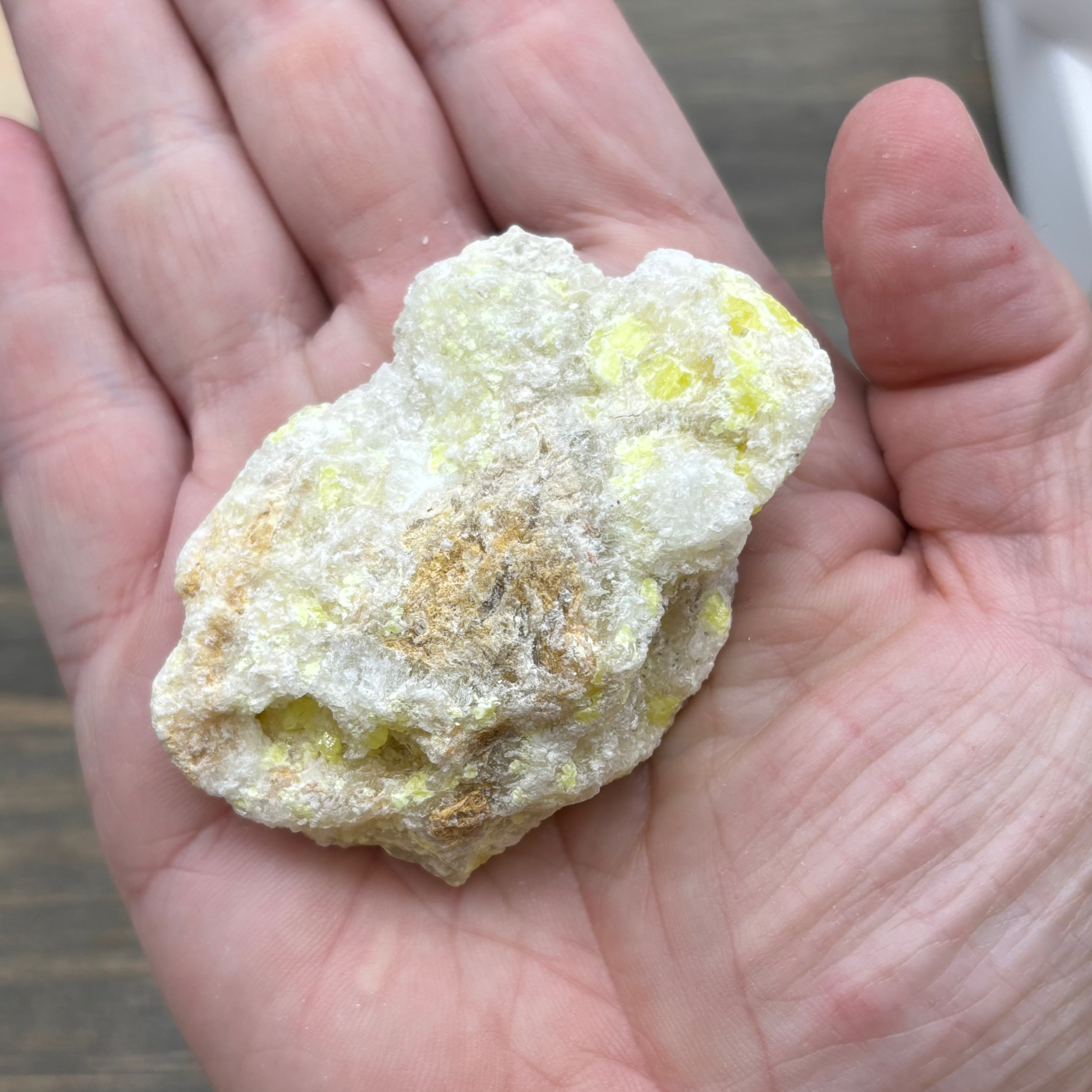 Sulfur on Quartz - 036