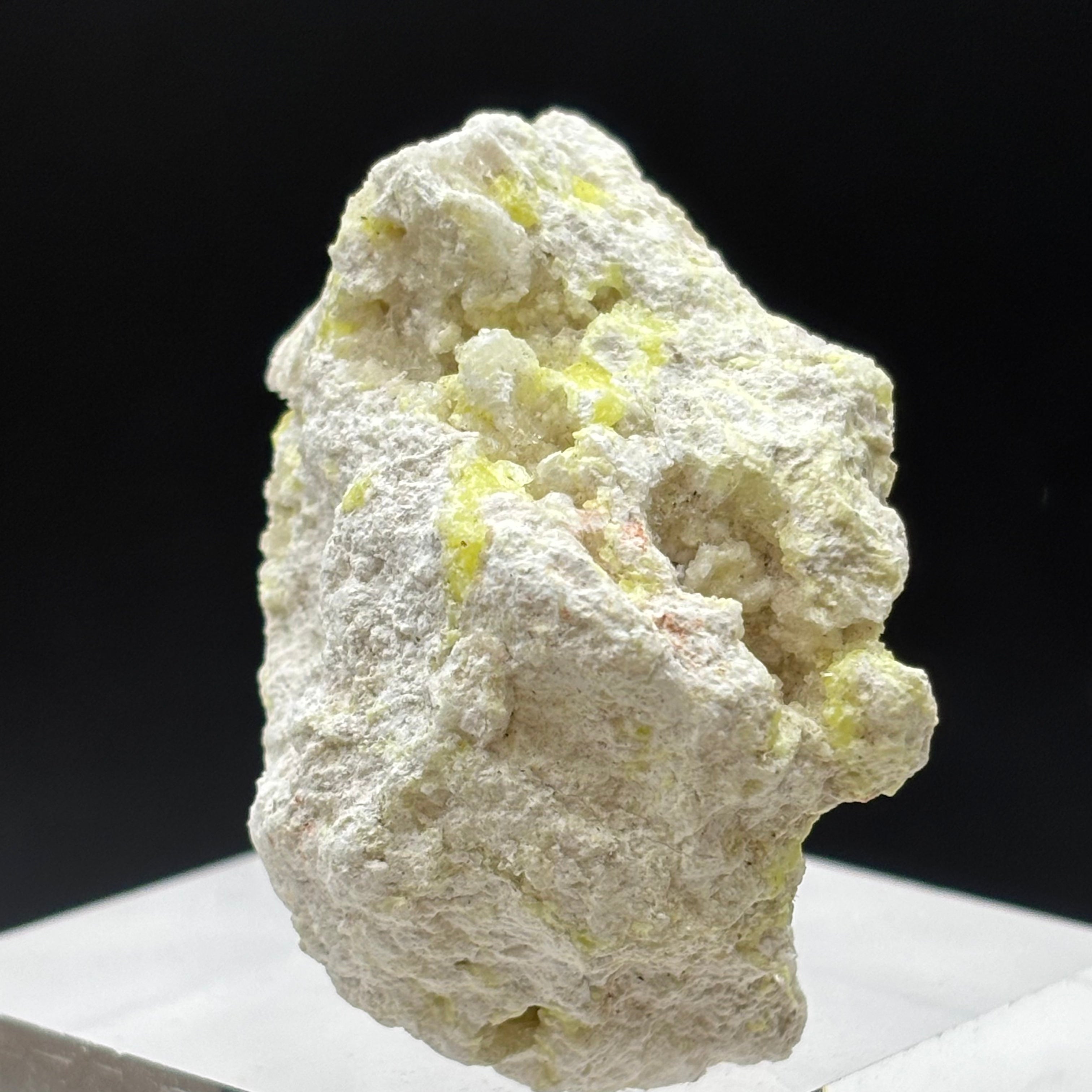 Sulfur on Quartz - 039