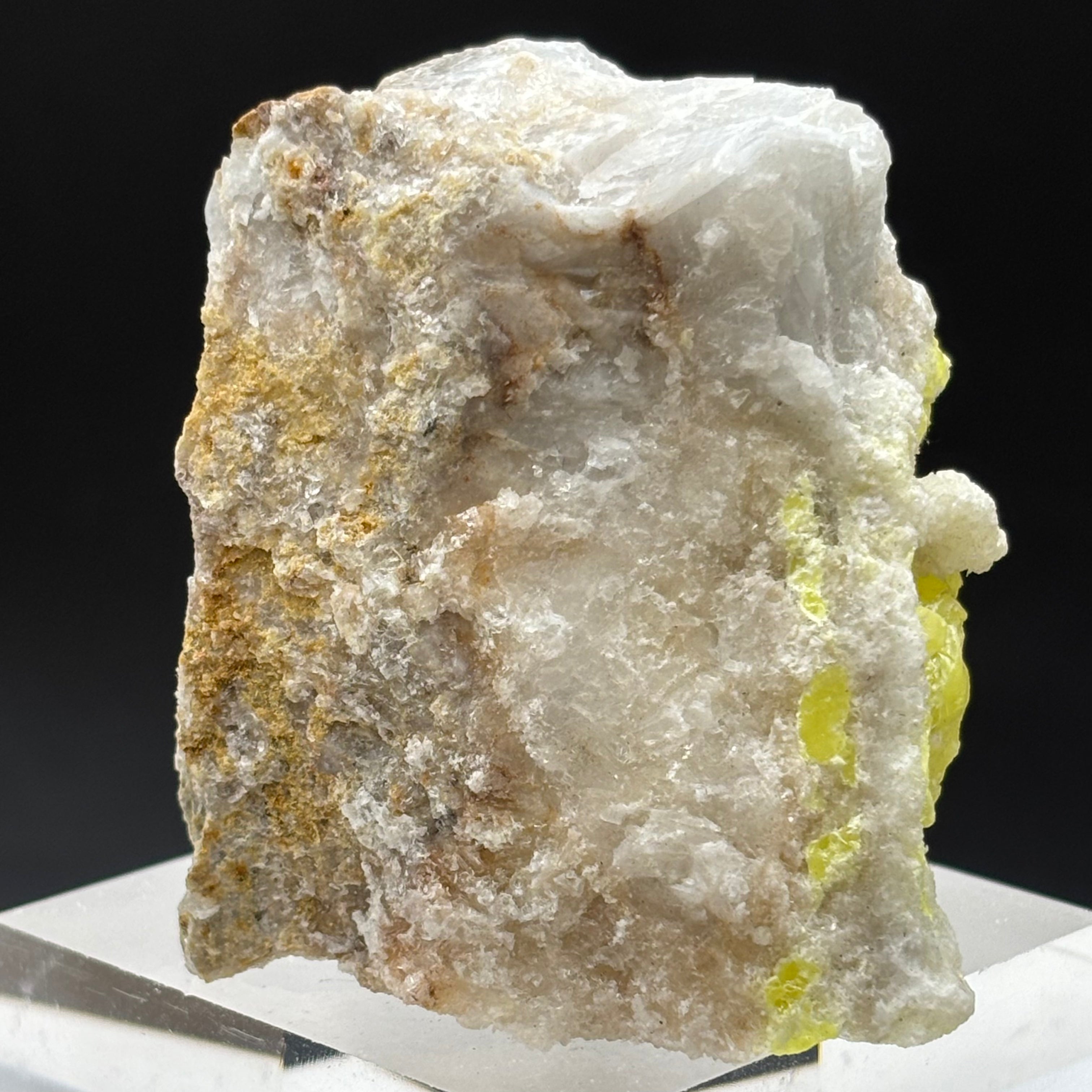 Sulfur on Quartz - 040