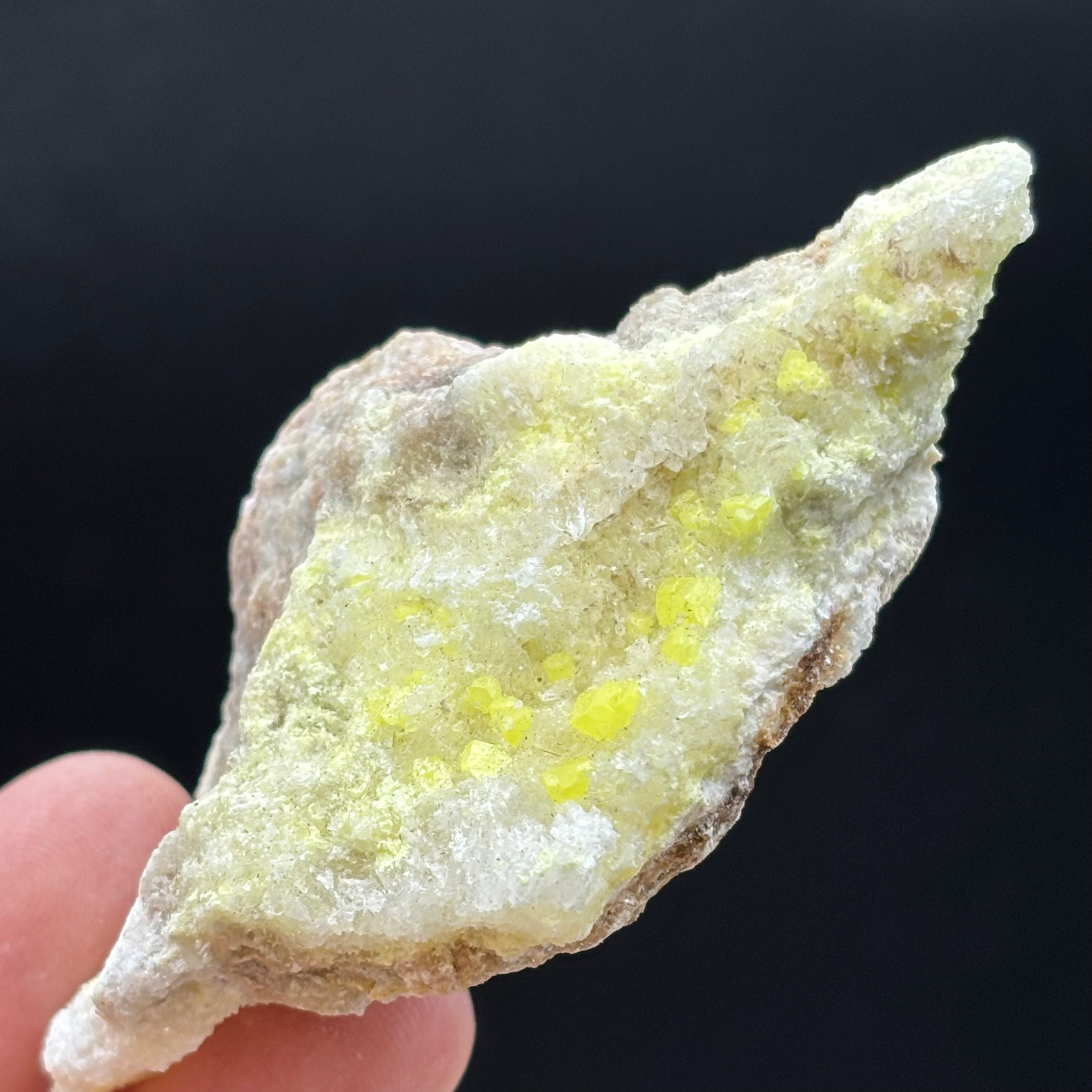 Sulfur on Quartz - 047