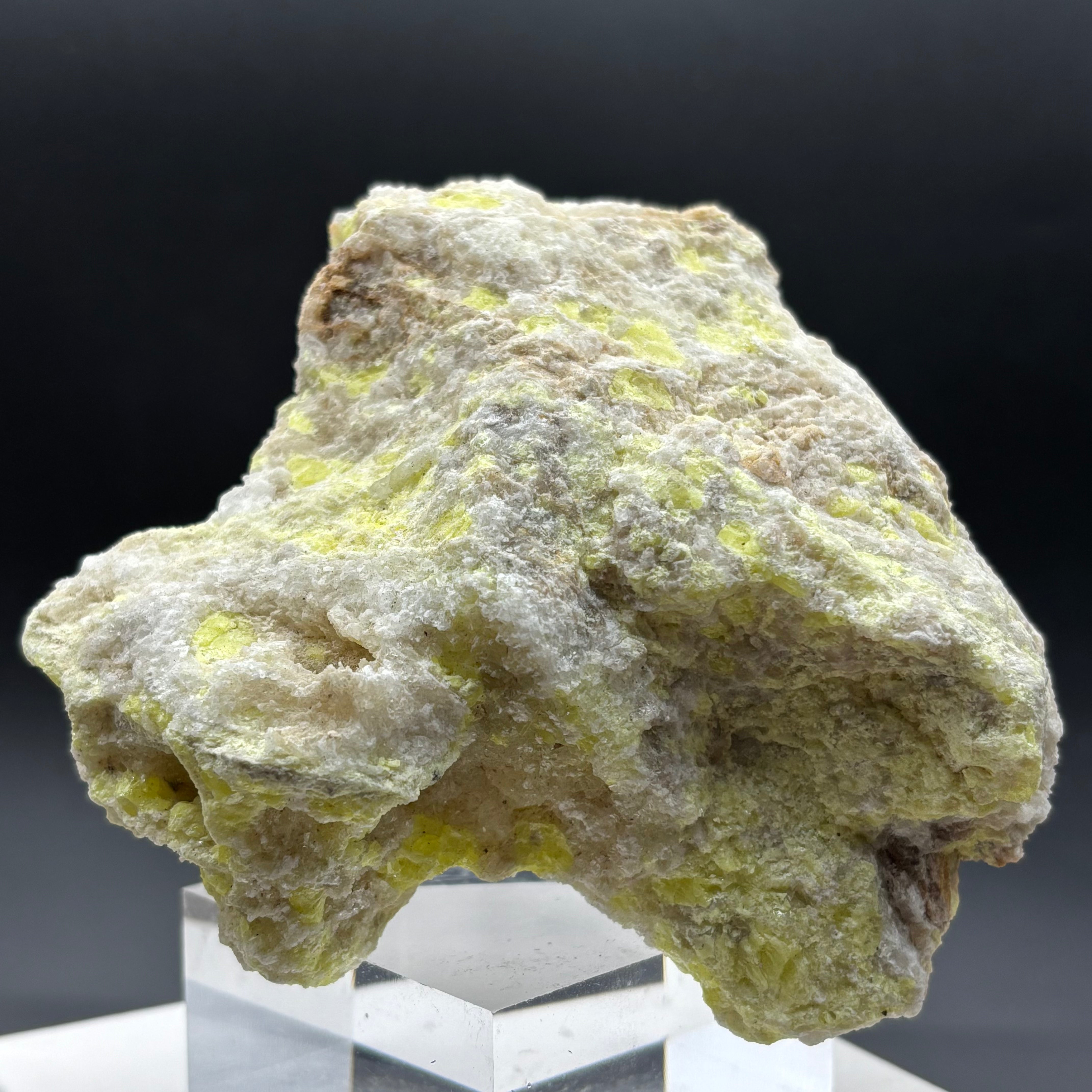 Sulfur on Quartz - 051