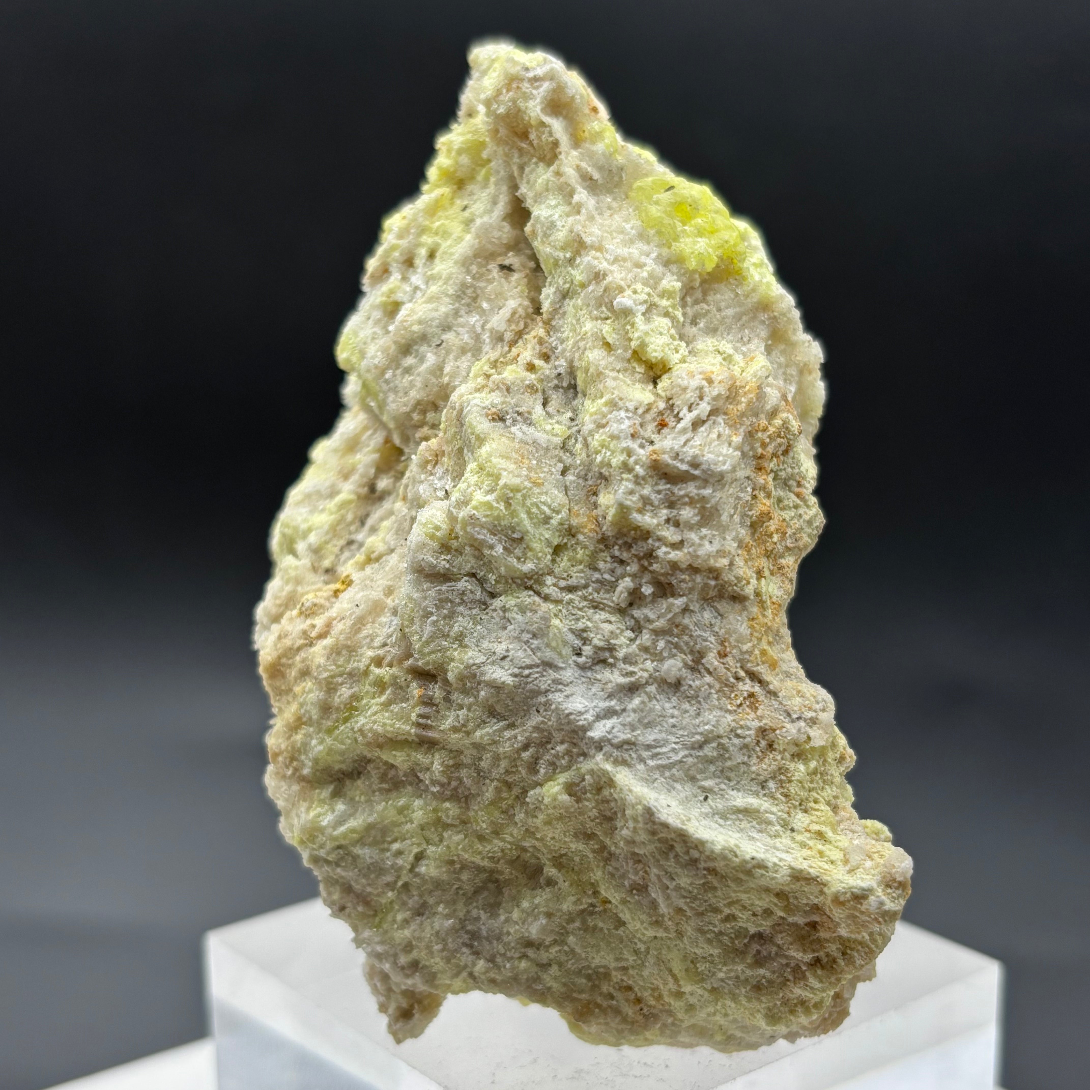 Sulfur on Quartz - 054