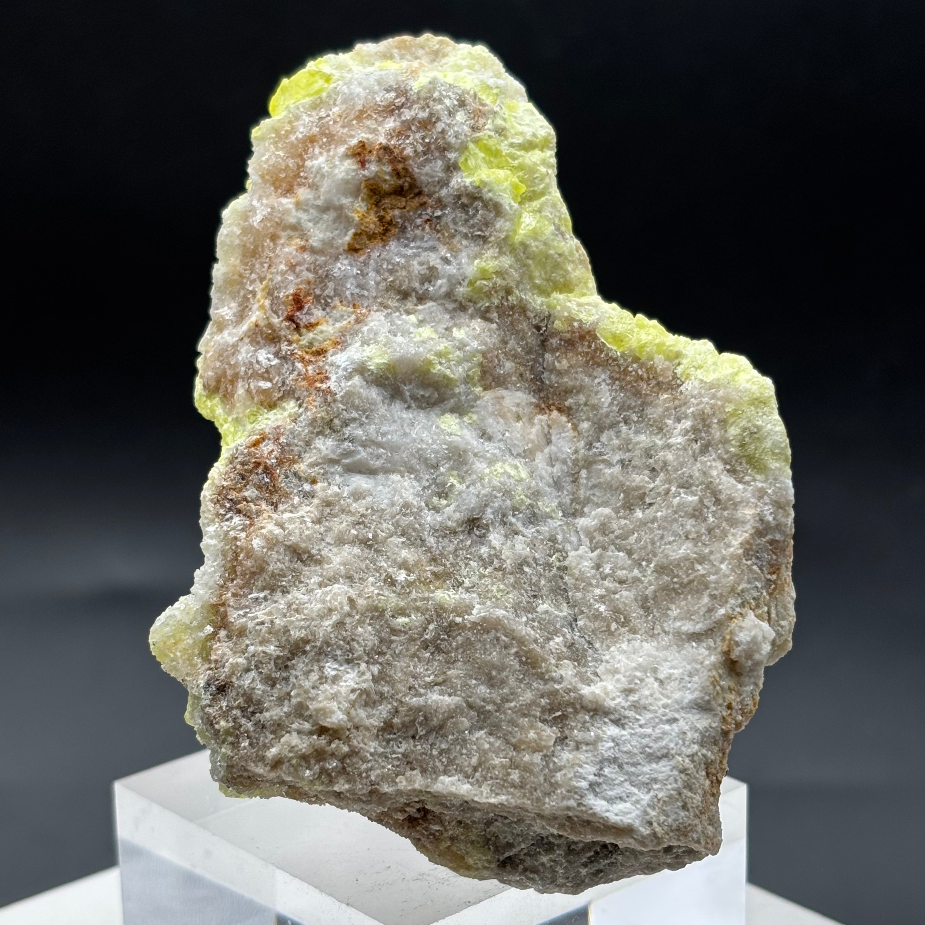 Sulfur on Quartz - 055