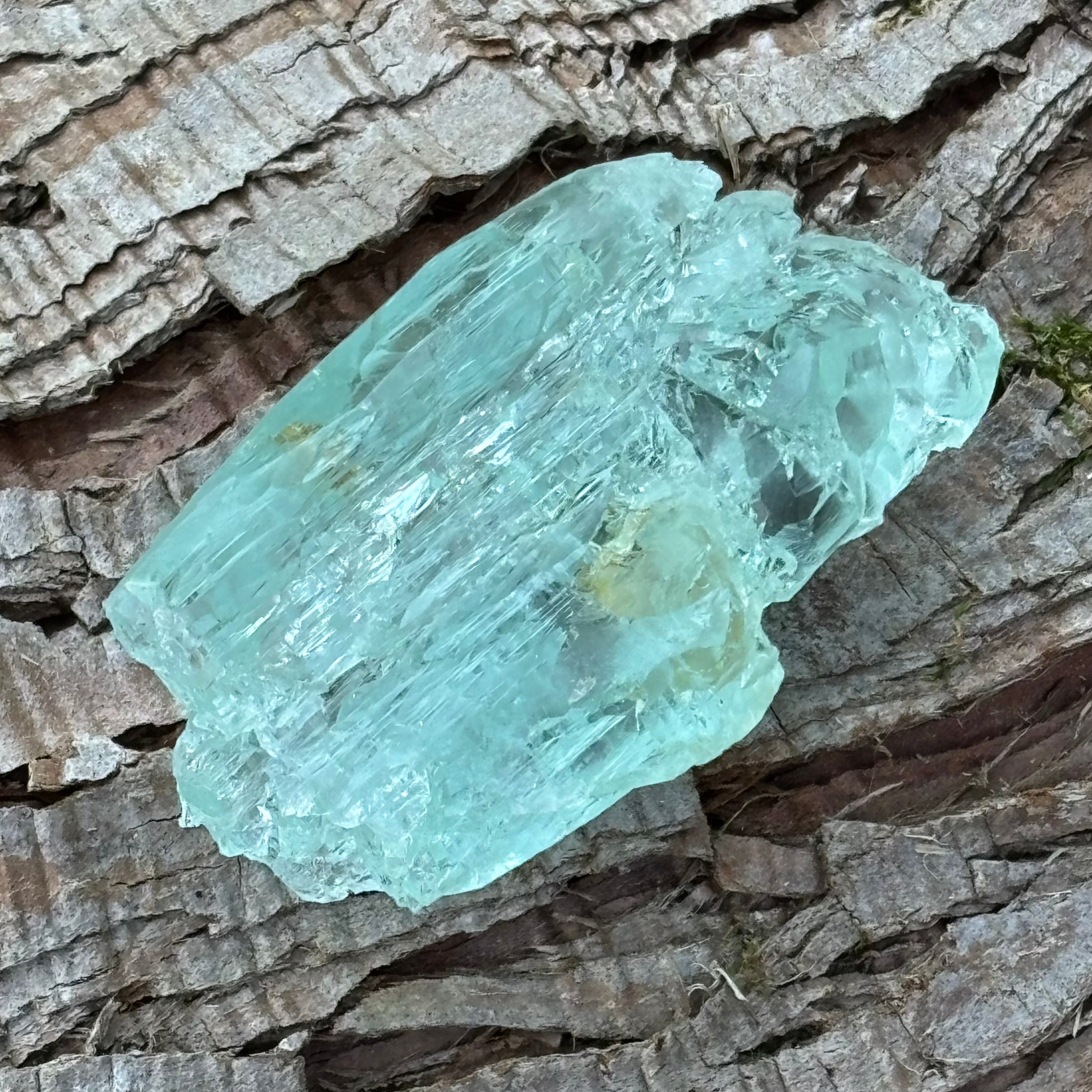 Etched Aquamarine Gem Crystal - 031