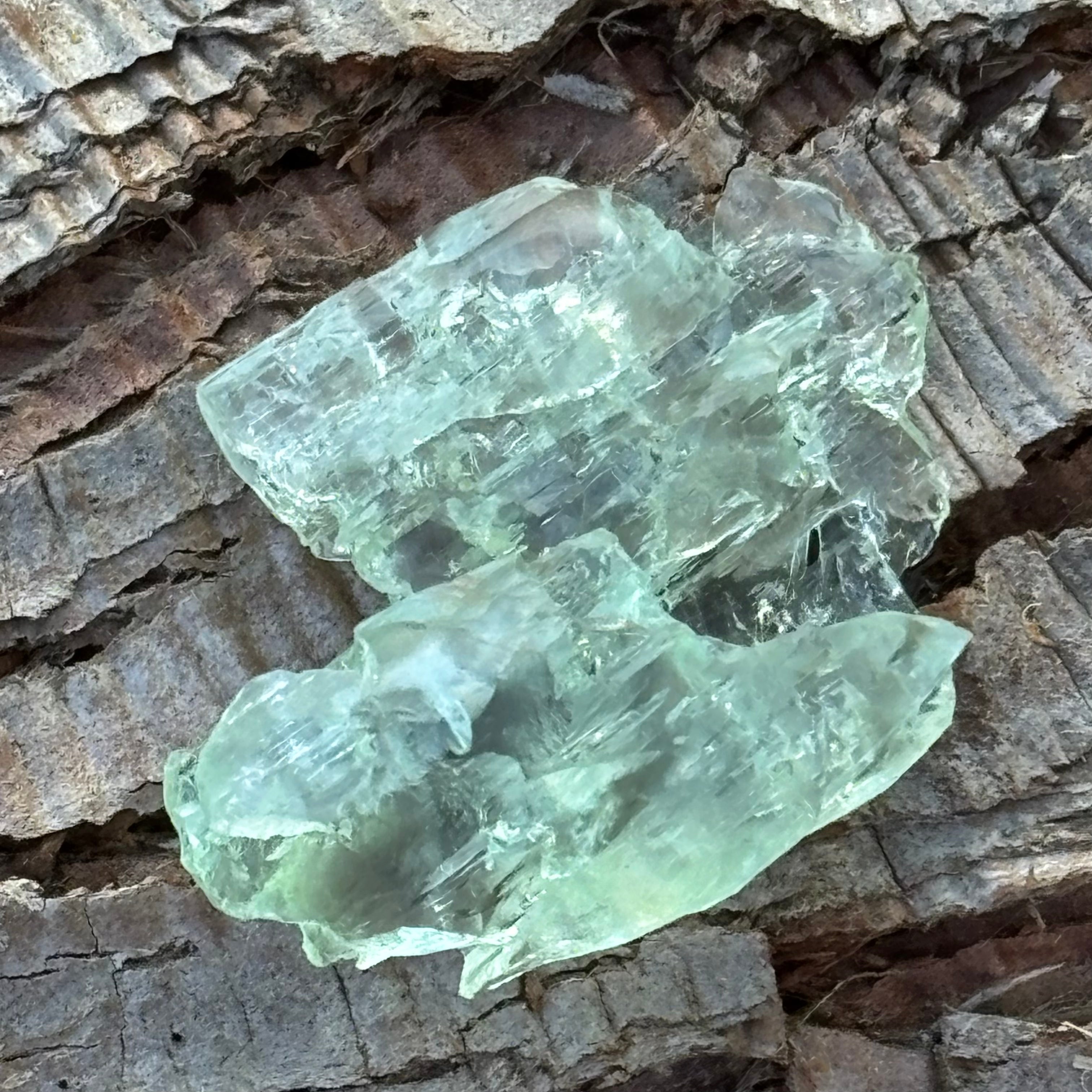 Etched Aquamarine Gem Crystal - 048