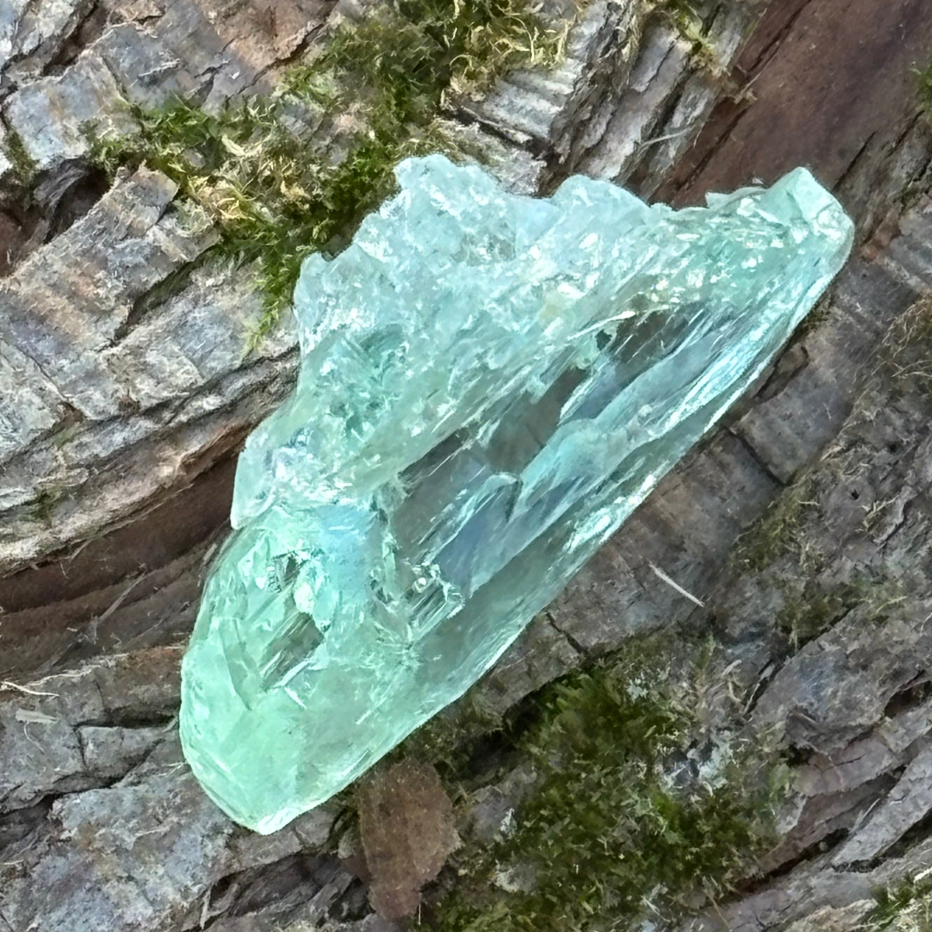 Etched Aquamarine Gem Crystal - 001