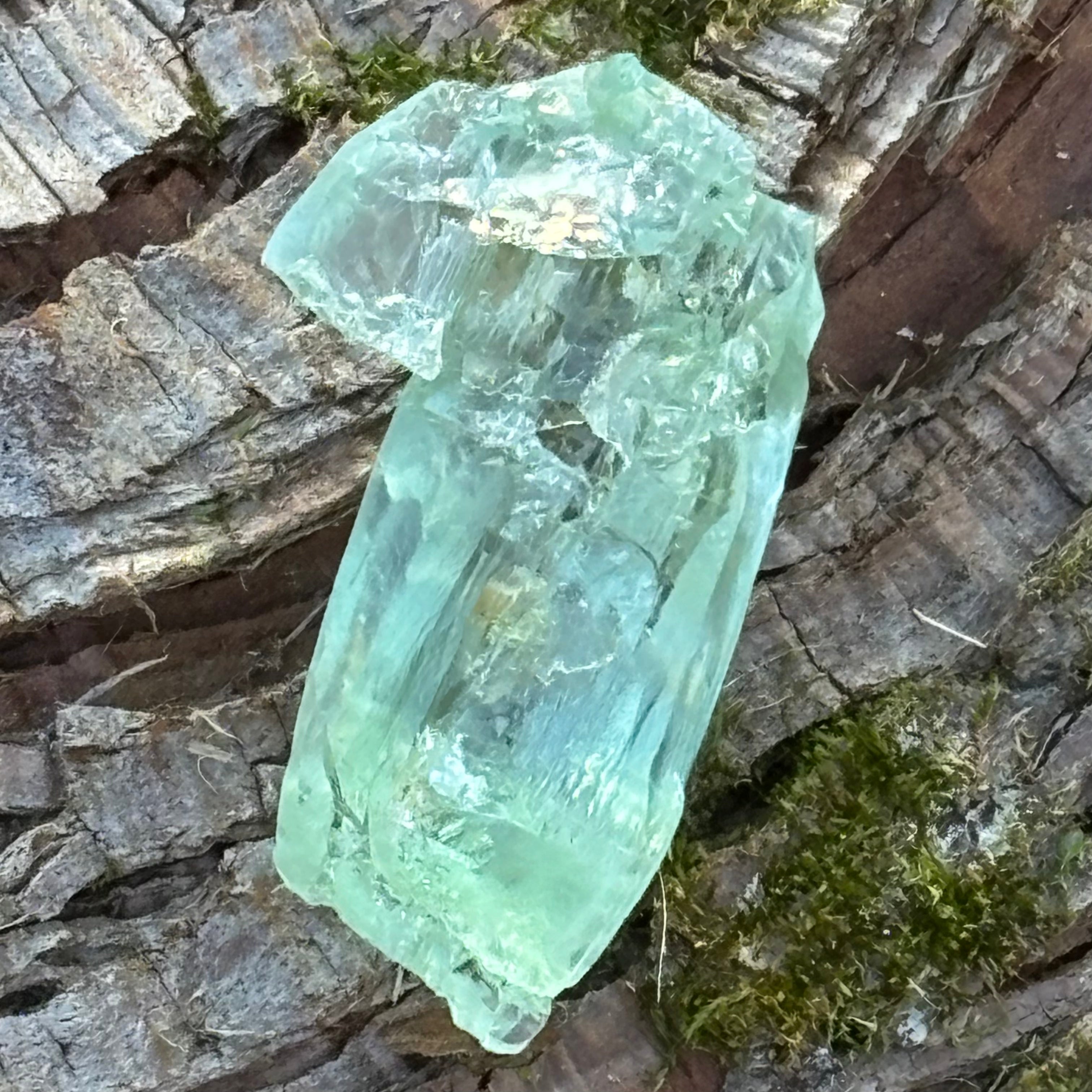 Etched Aquamarine Gem Crystal - 010