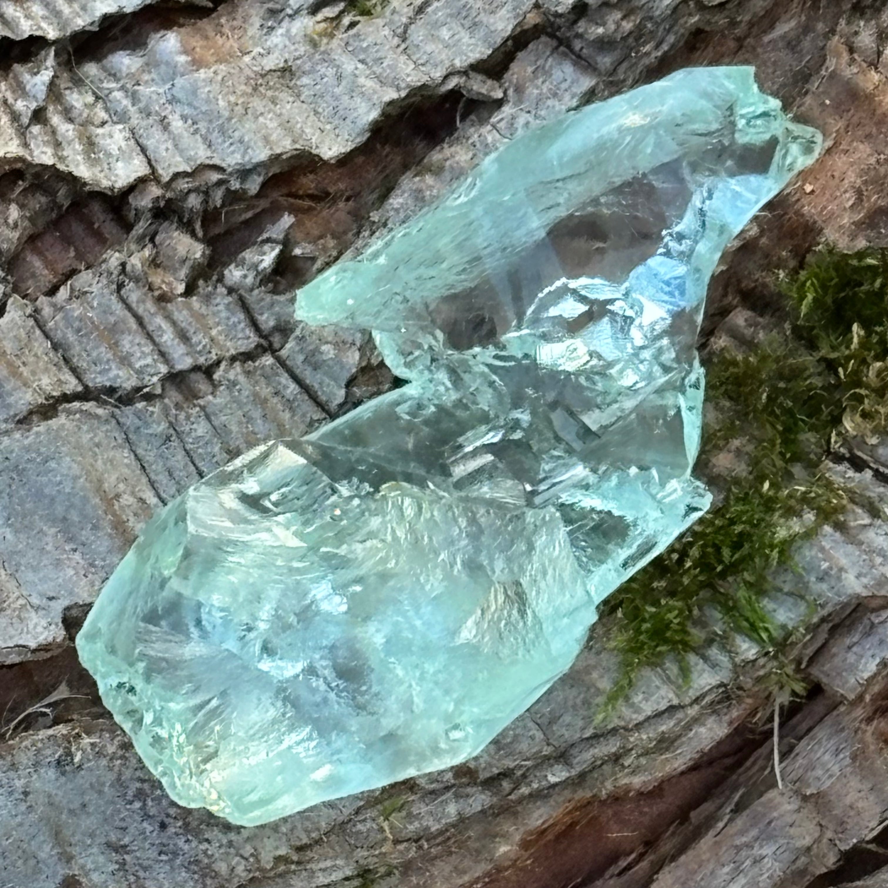 Etched Aquamarine Gem Crystal - 016