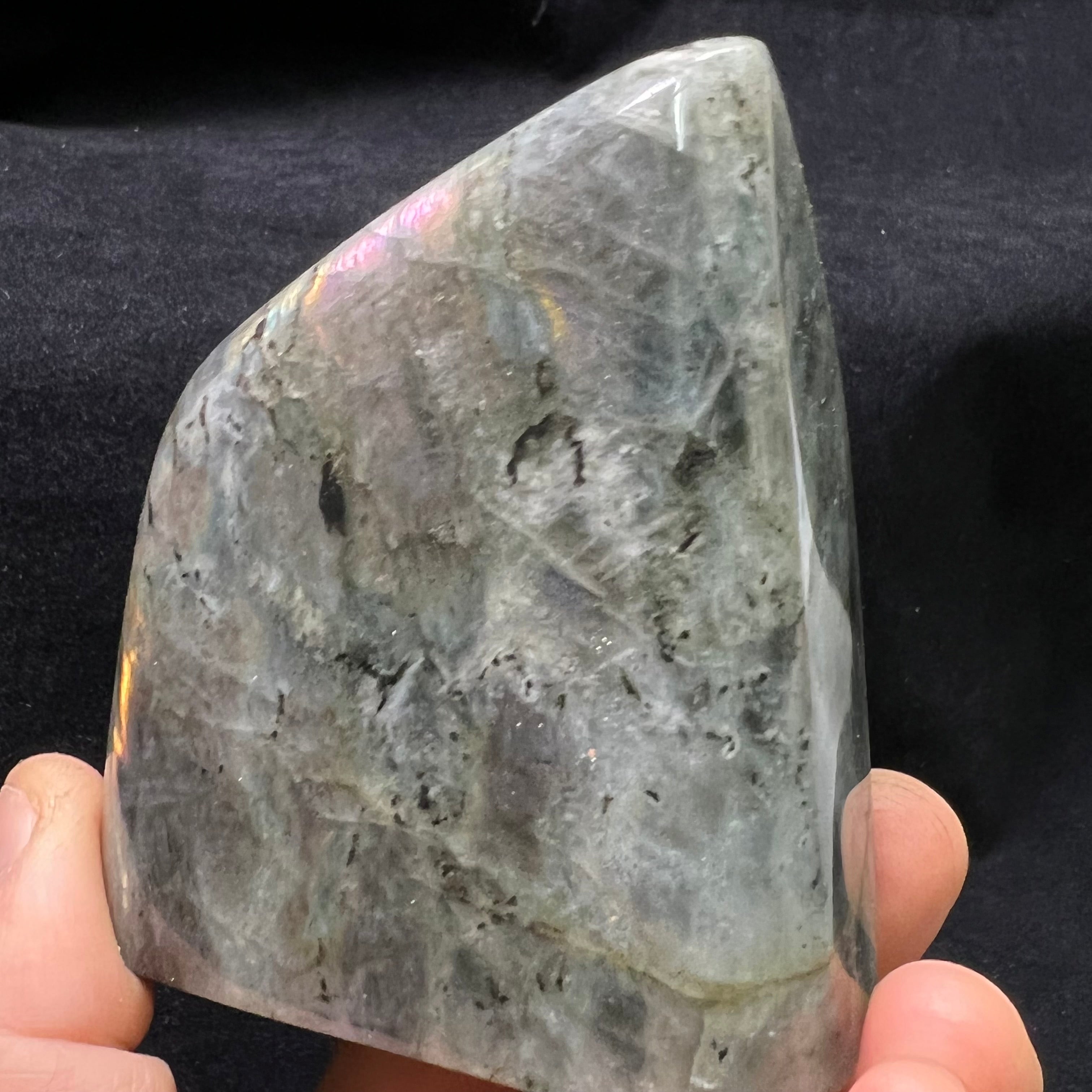 Rare Labradorite - 115