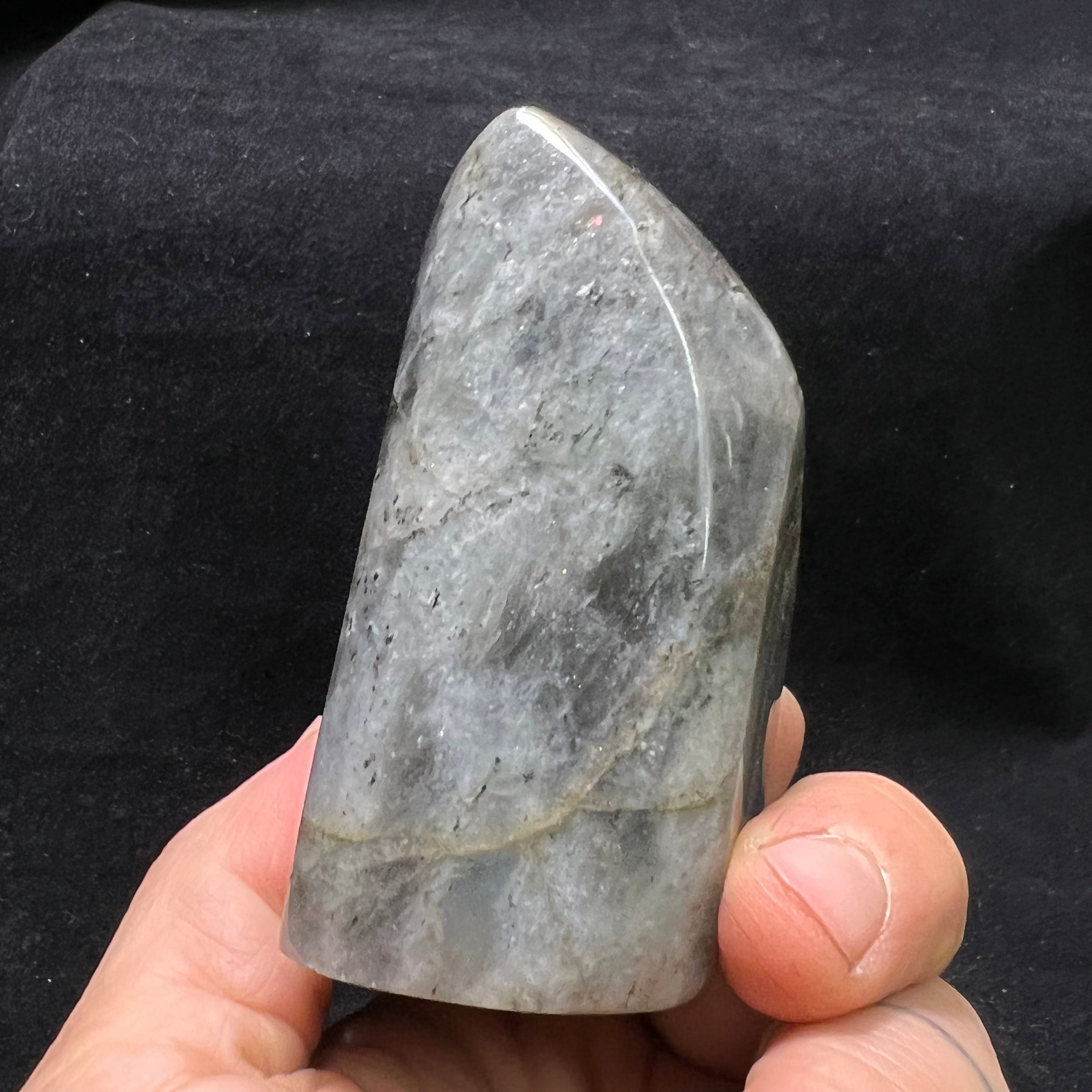 Rare Labradorite - 115