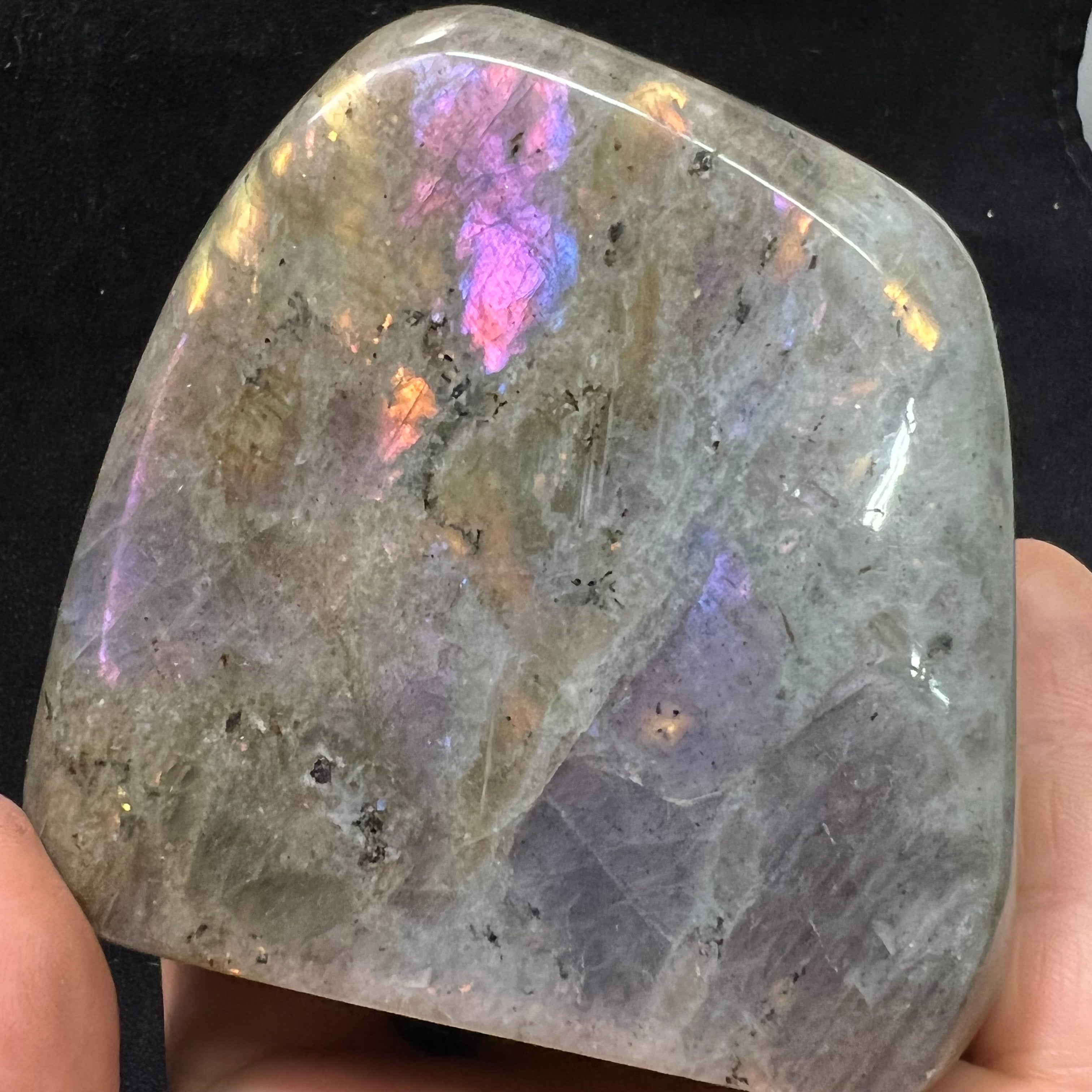 Rare Labradorite - 119