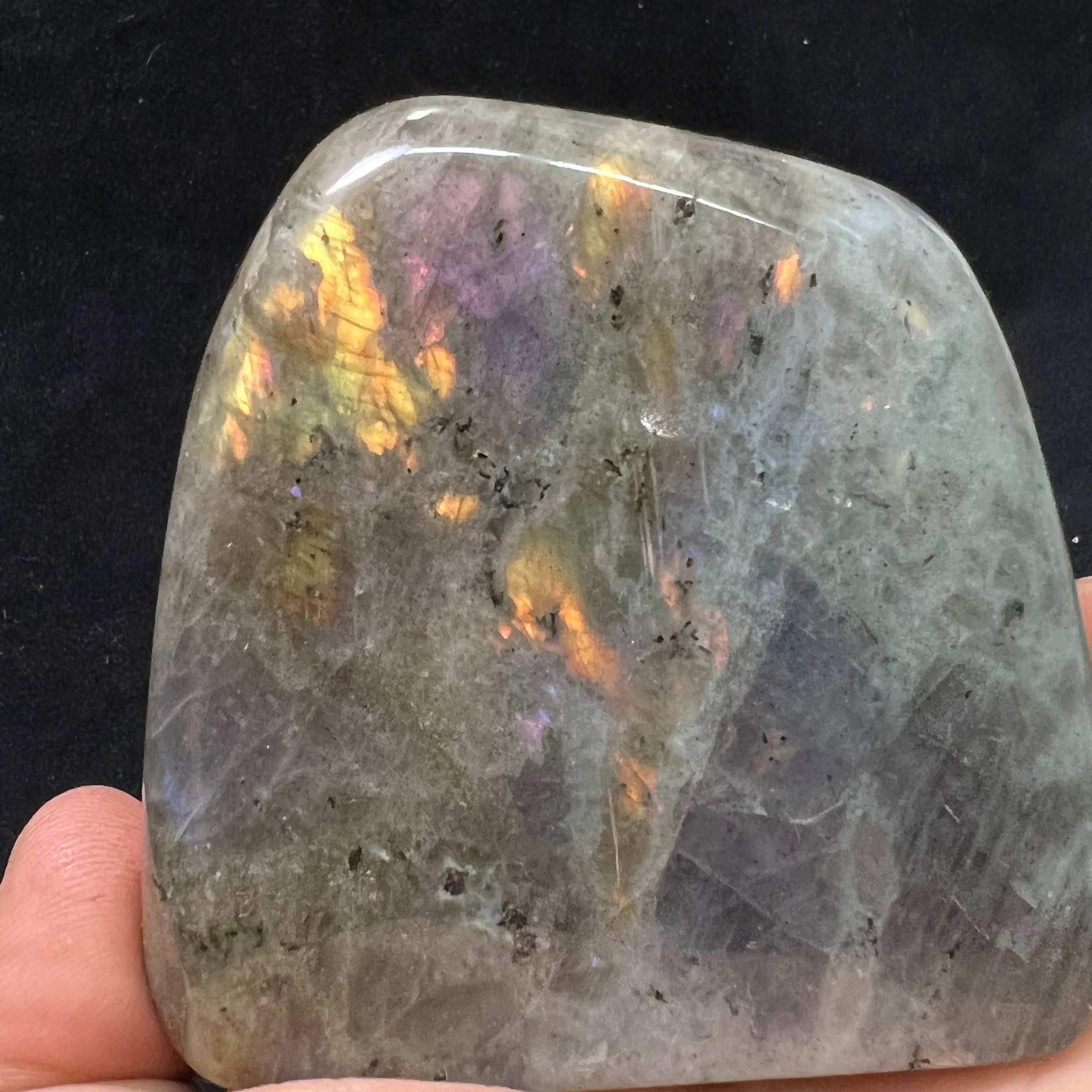 Rare Labradorite - 119