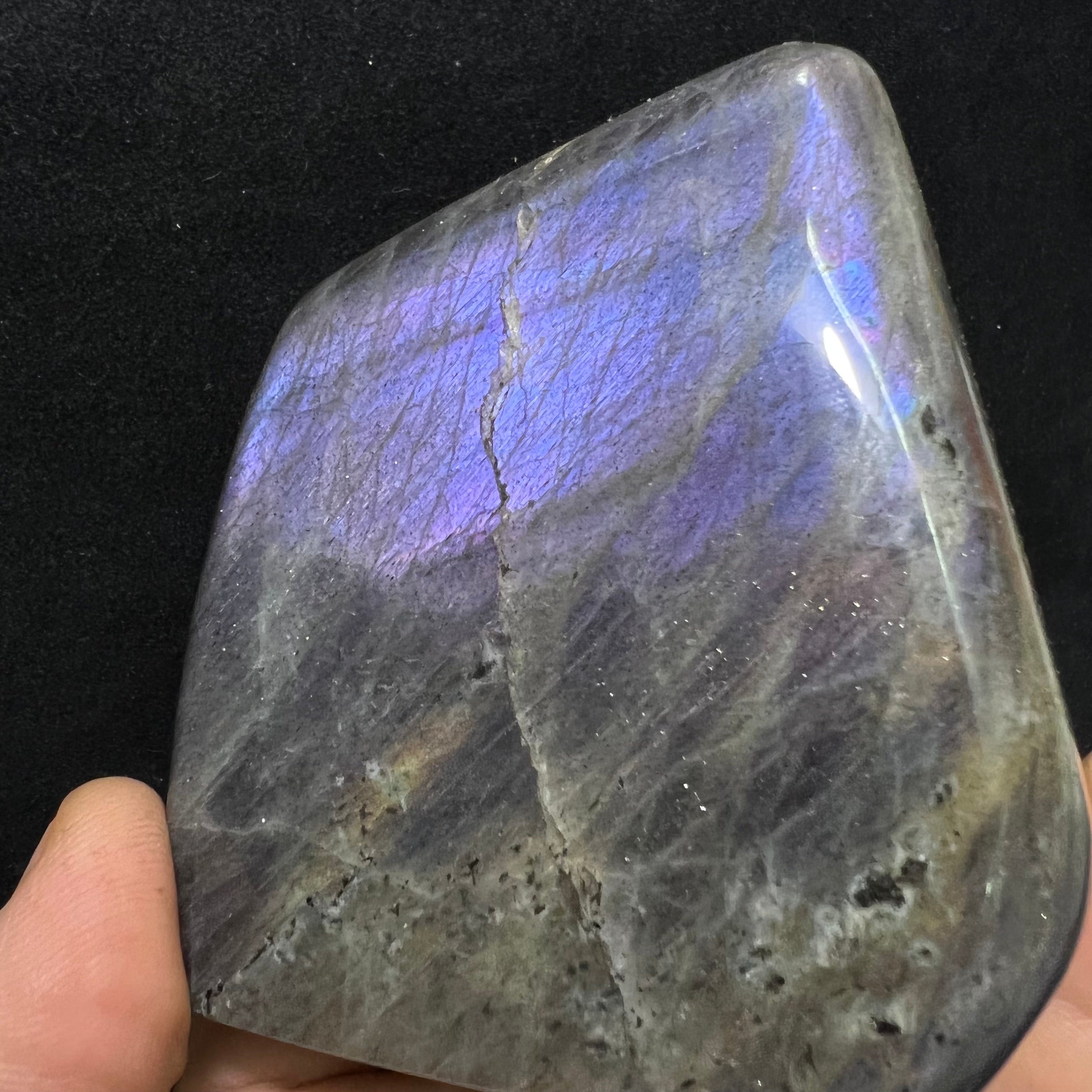 Unicorn Labradorite - 121