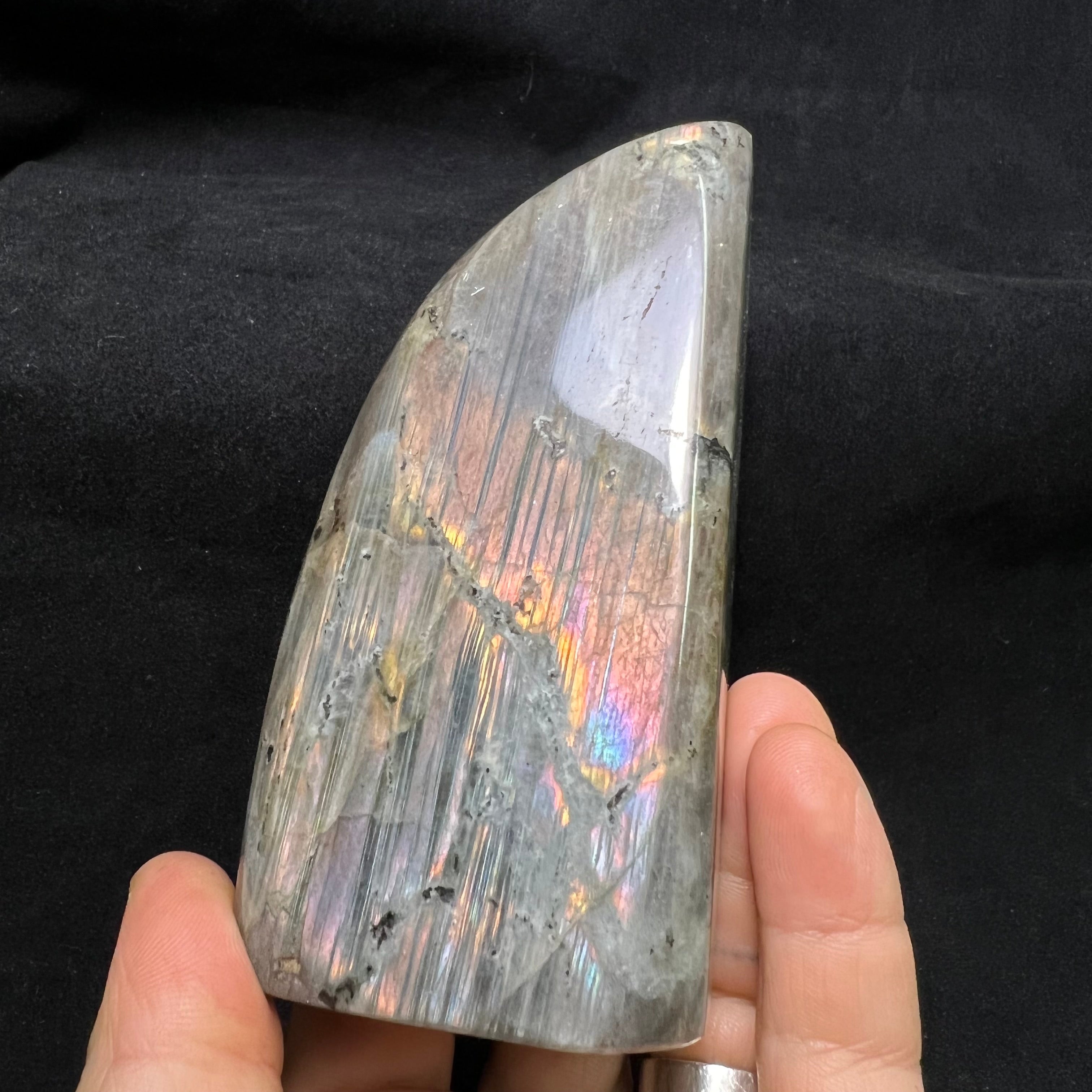 Rare Labradorite - 136
