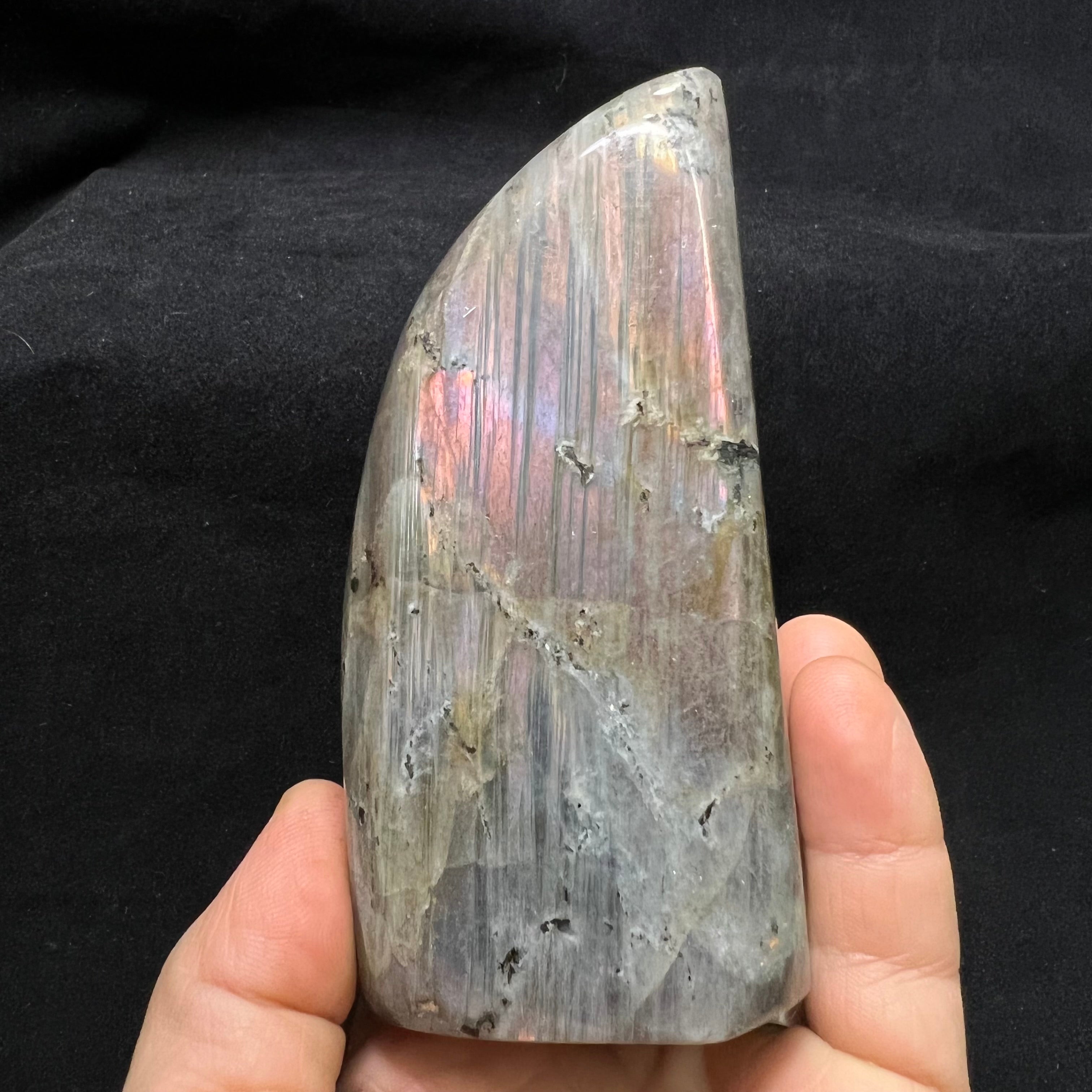 Rare Labradorite - 136