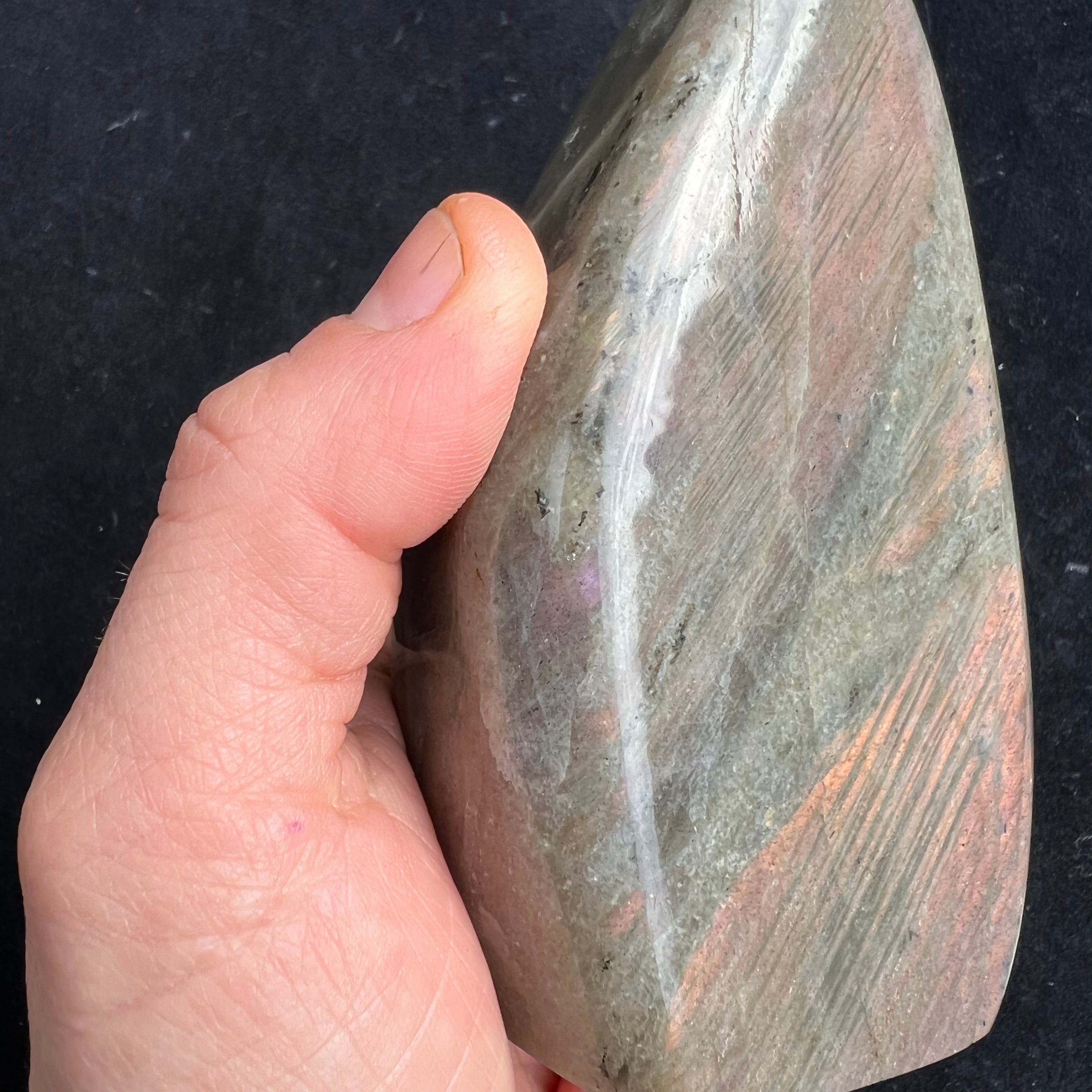 Rare Labradorite - 143