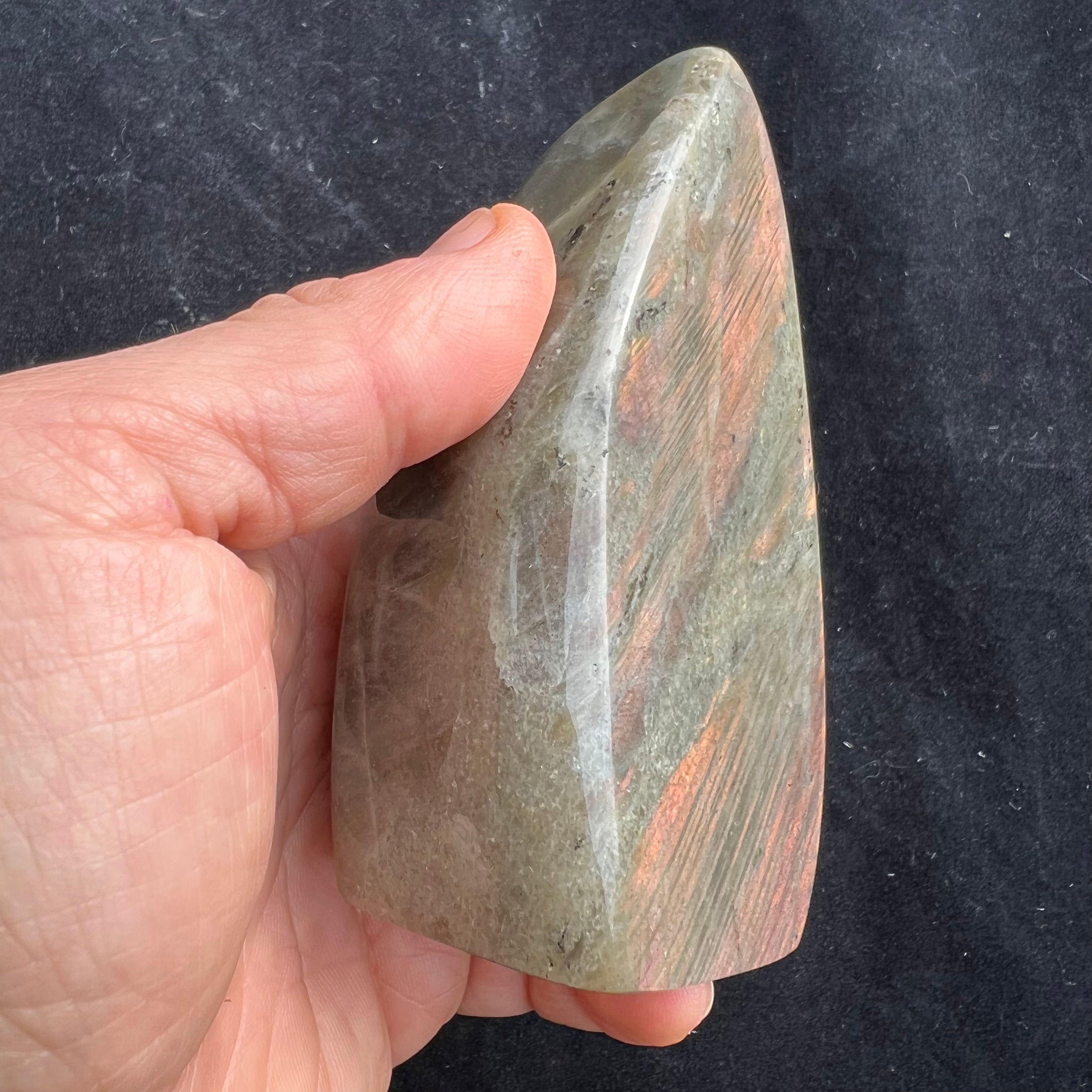 Rare Labradorite - 143