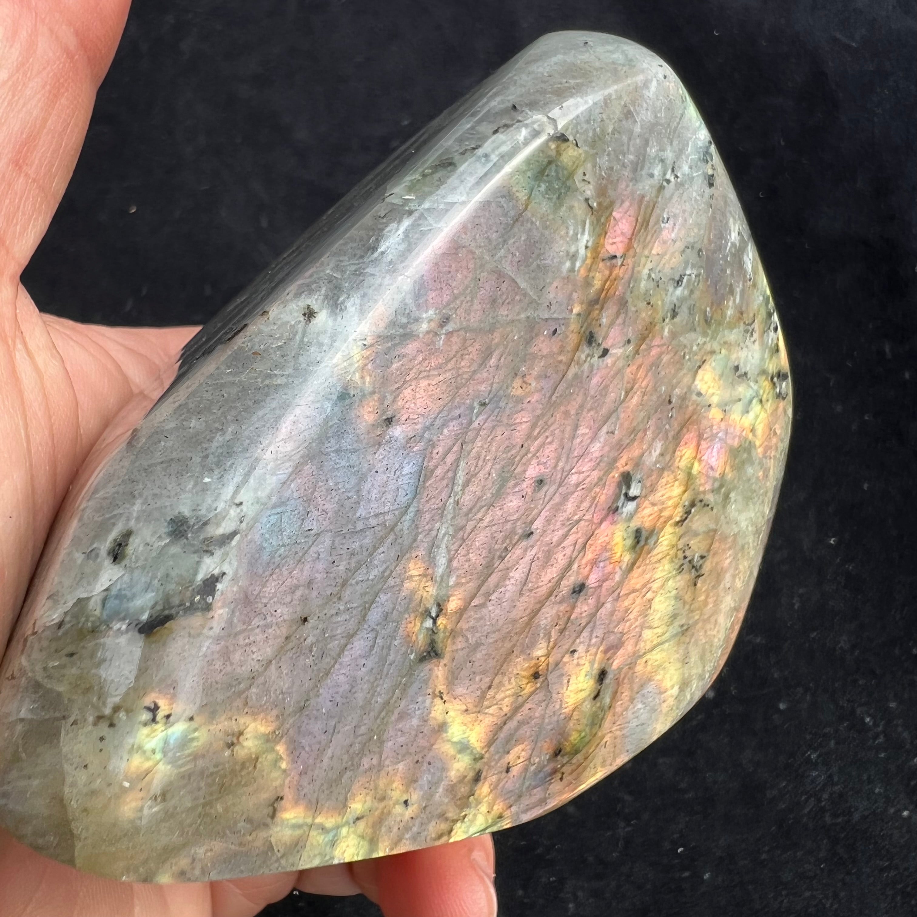 Rare Labradorite - 152