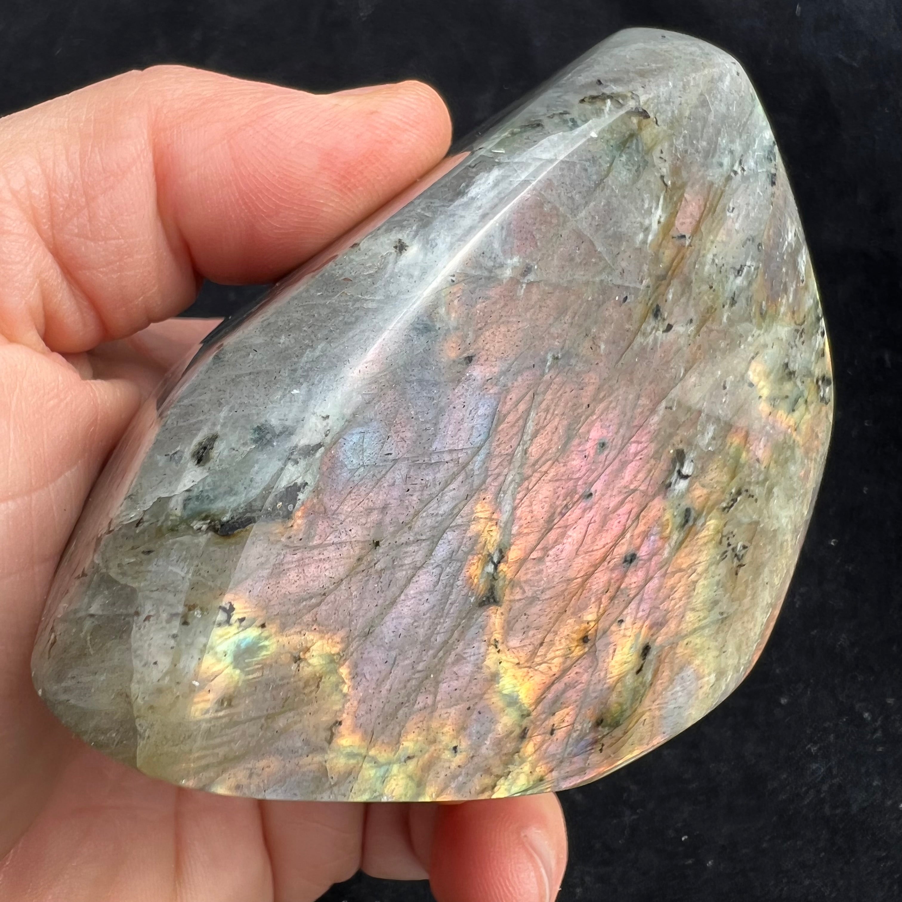 Rare Labradorite - 152