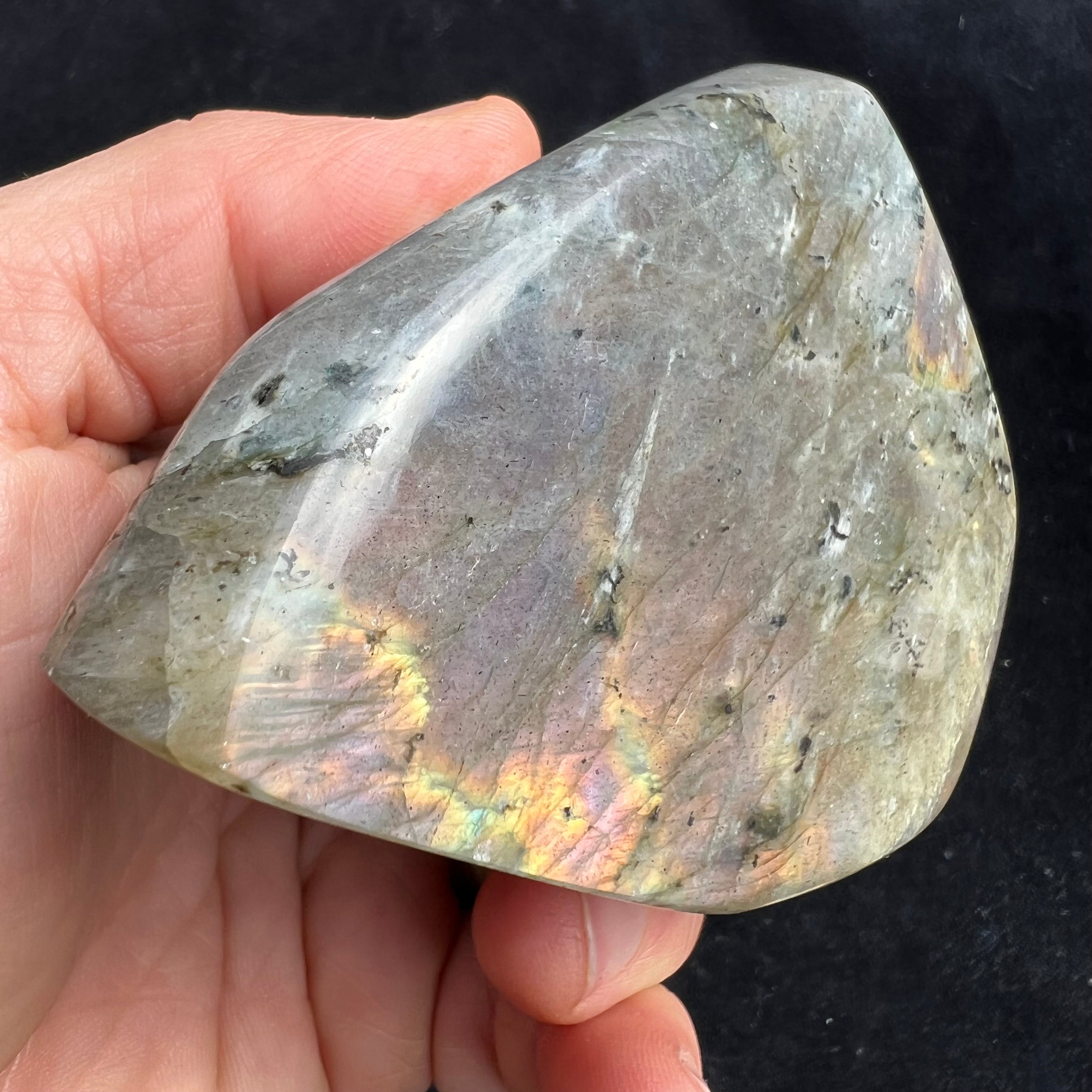 Rare Labradorite - 152