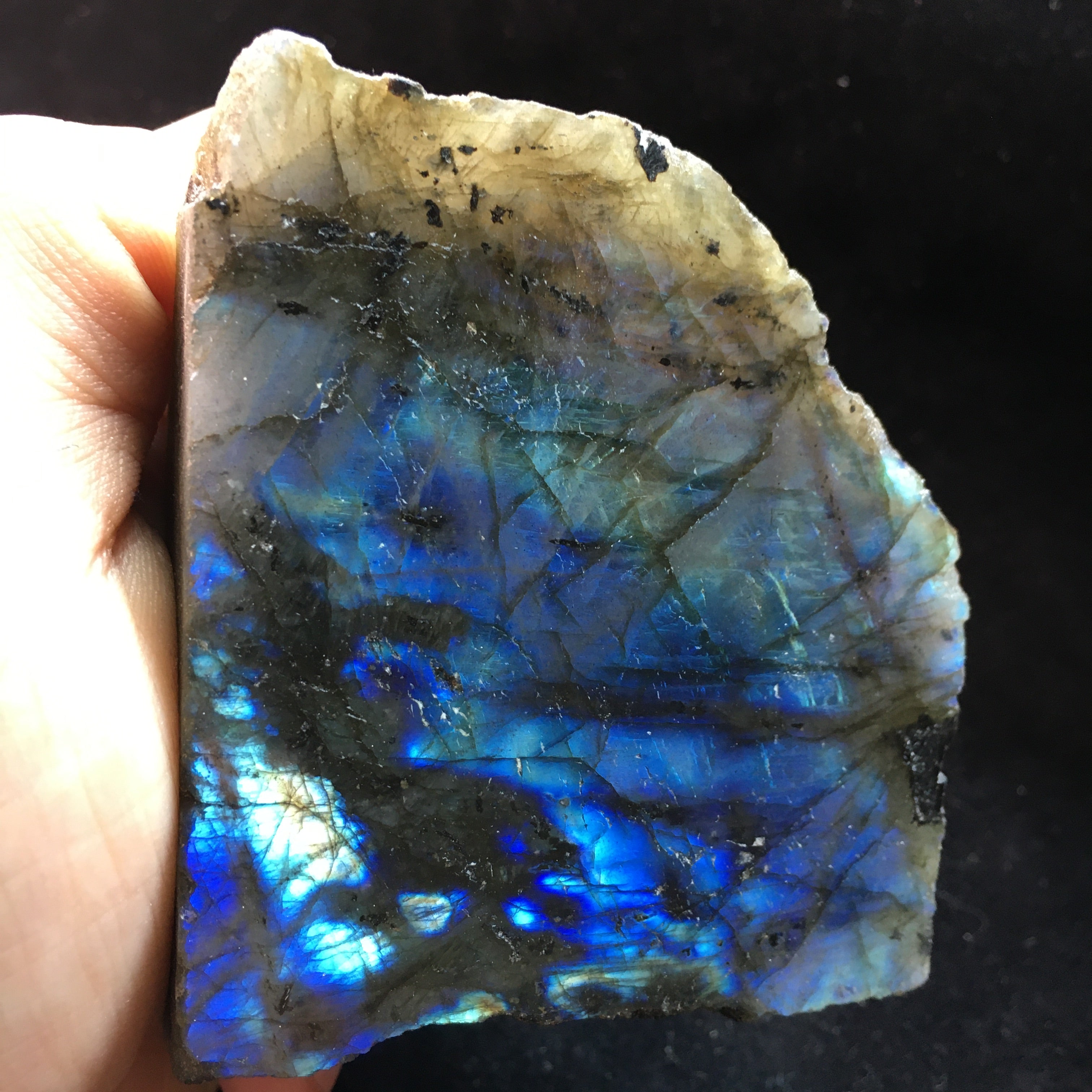 Labradorite Natural Rough and Polished (j)
