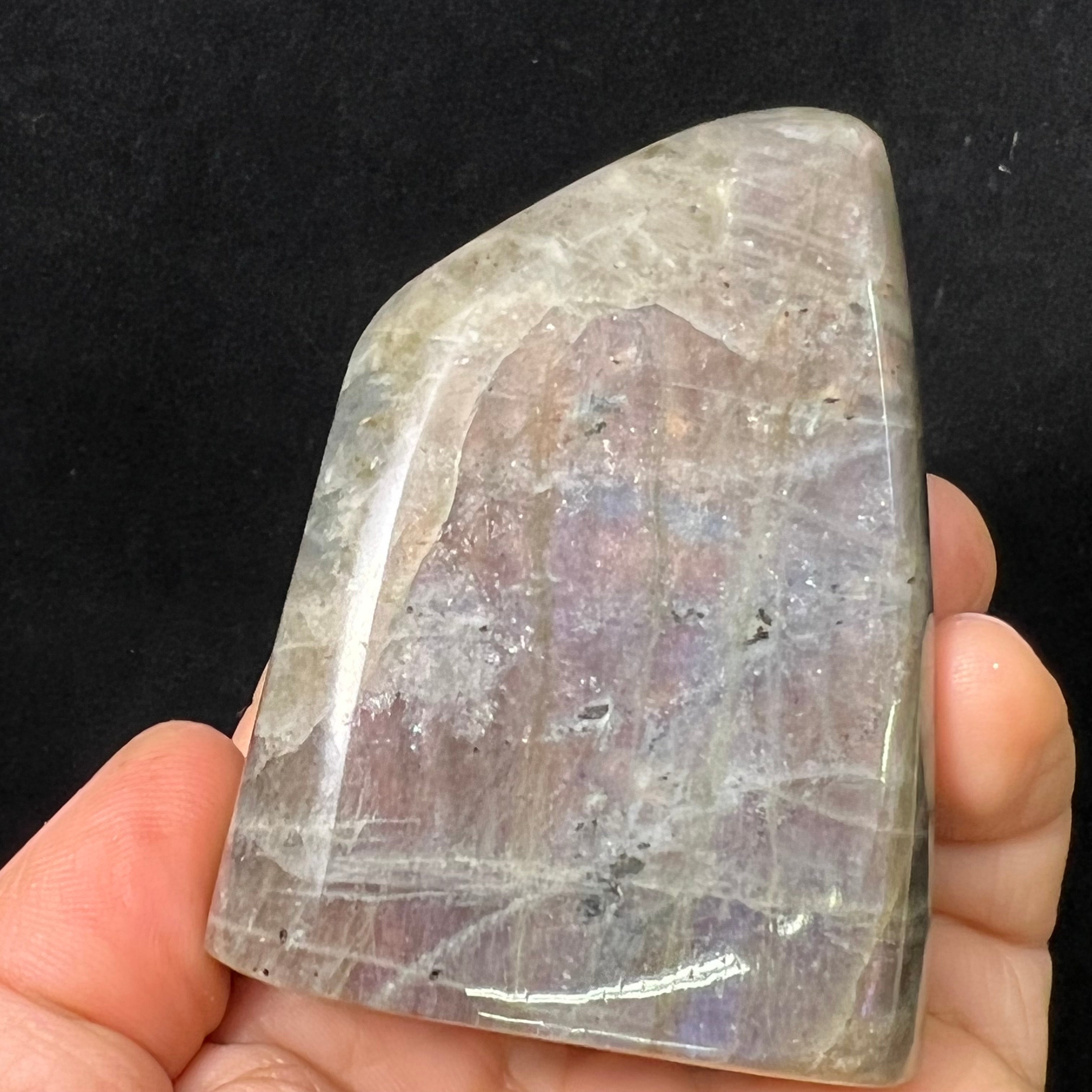 Unicorn Labradorite - 176