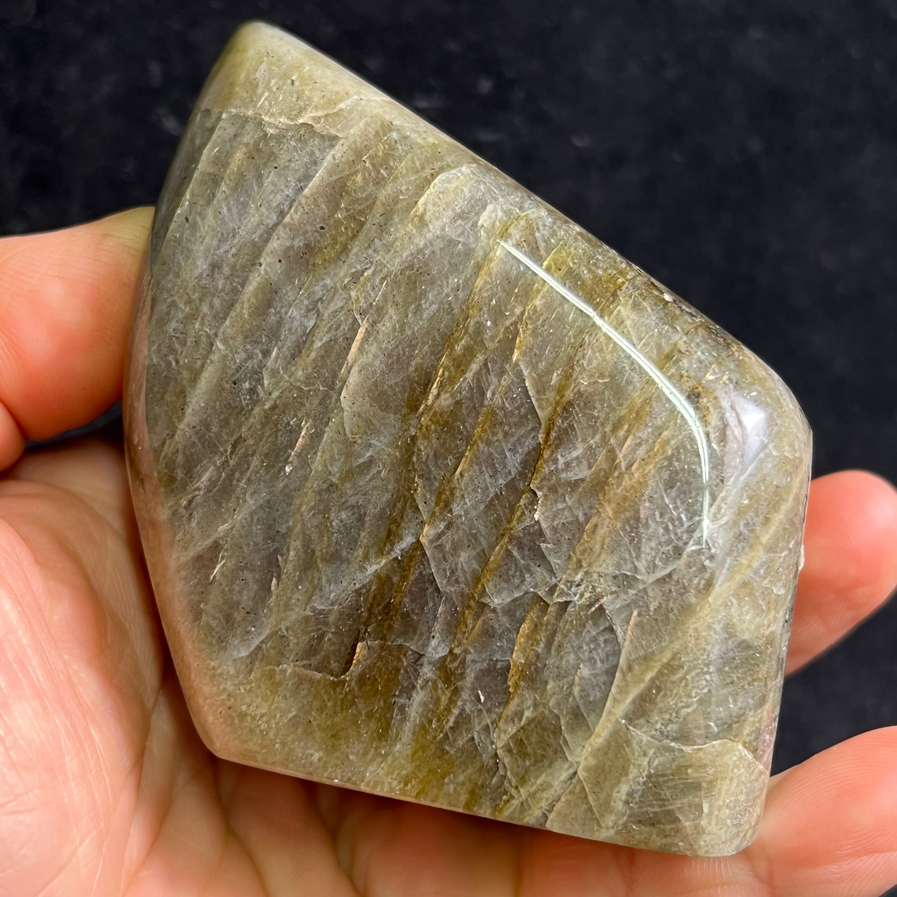 Rare Labradorite - 212