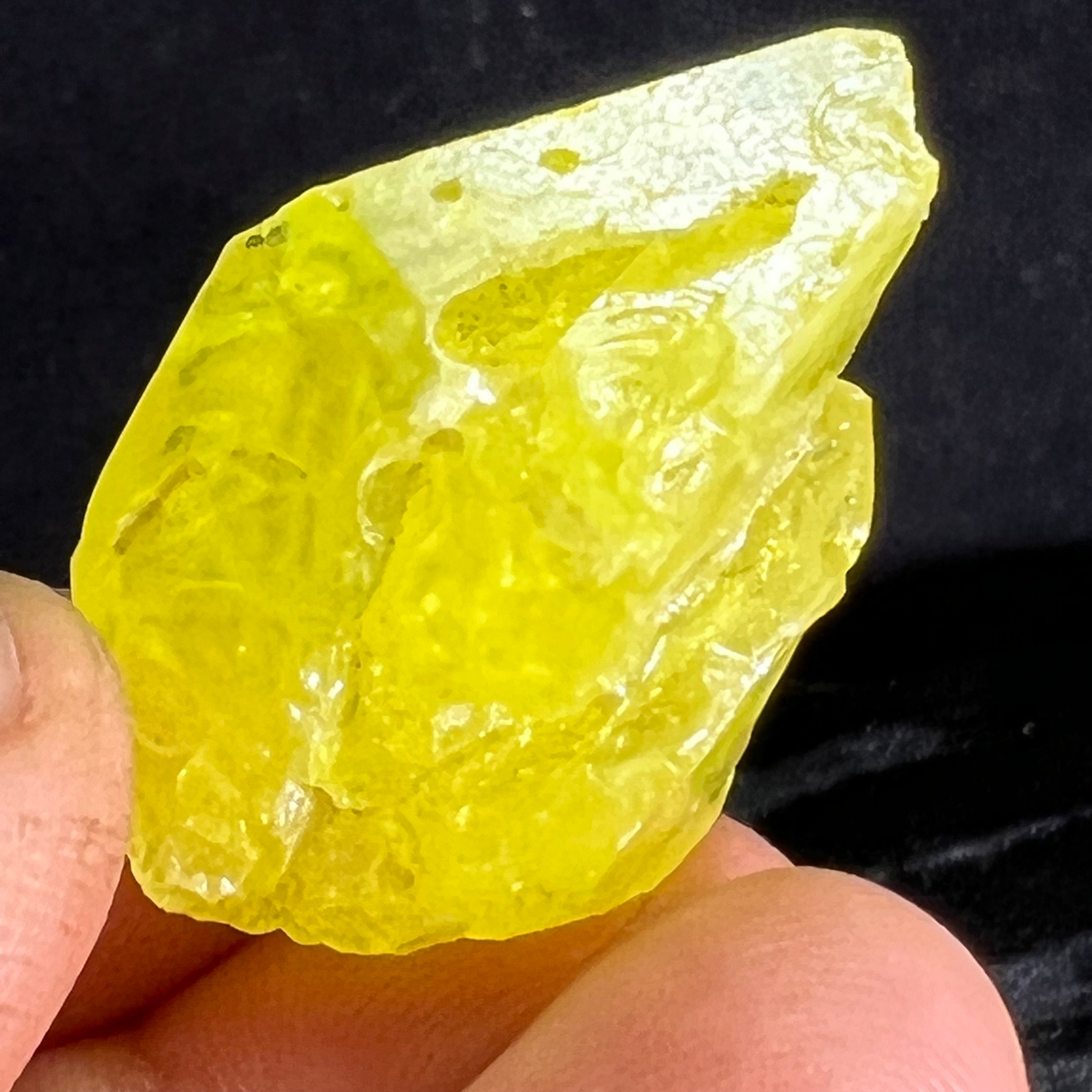 Sulfur Whole Crystal 042