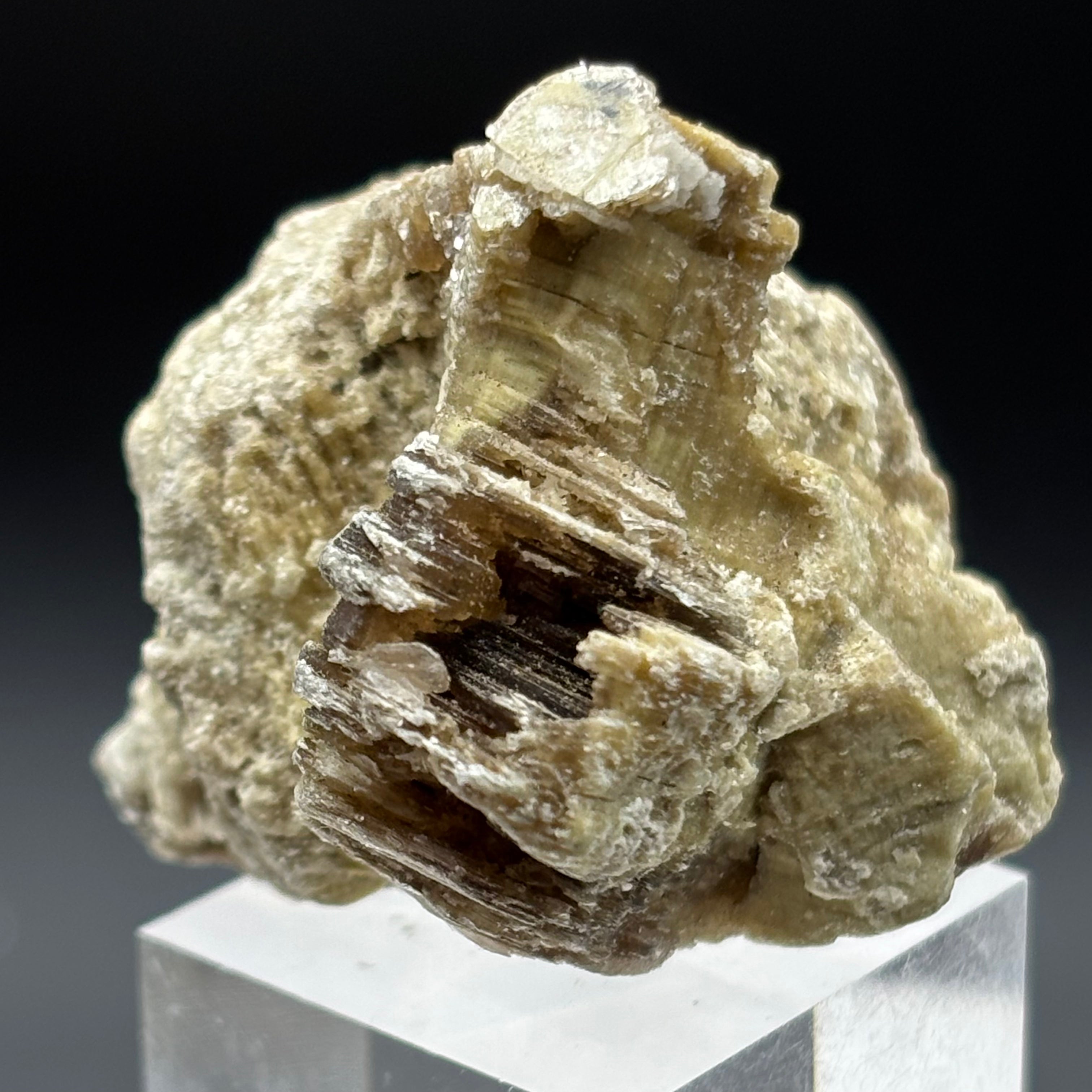 Green Gold Mica - 057