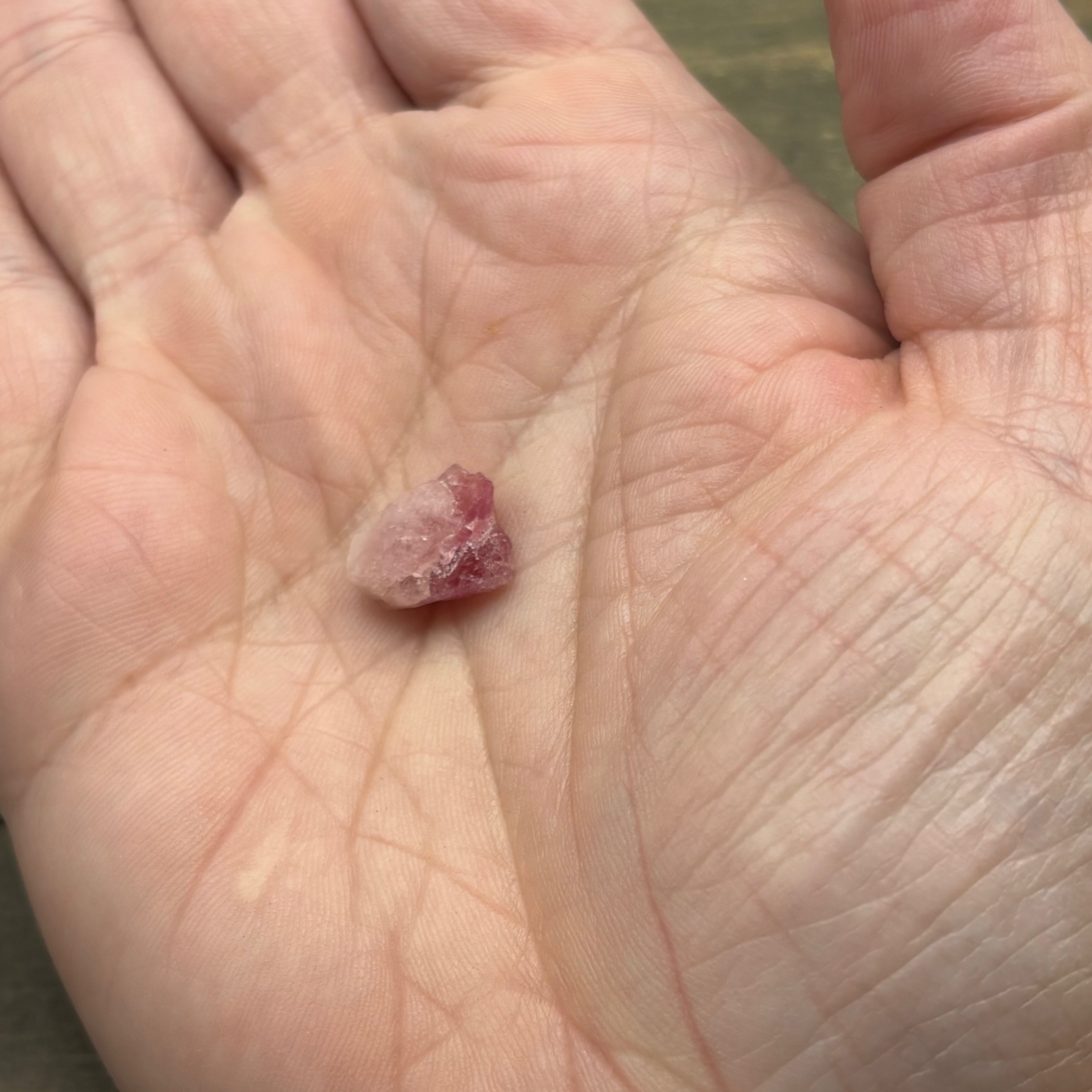 Raspberry Beryl (Pezzottaite) - 071