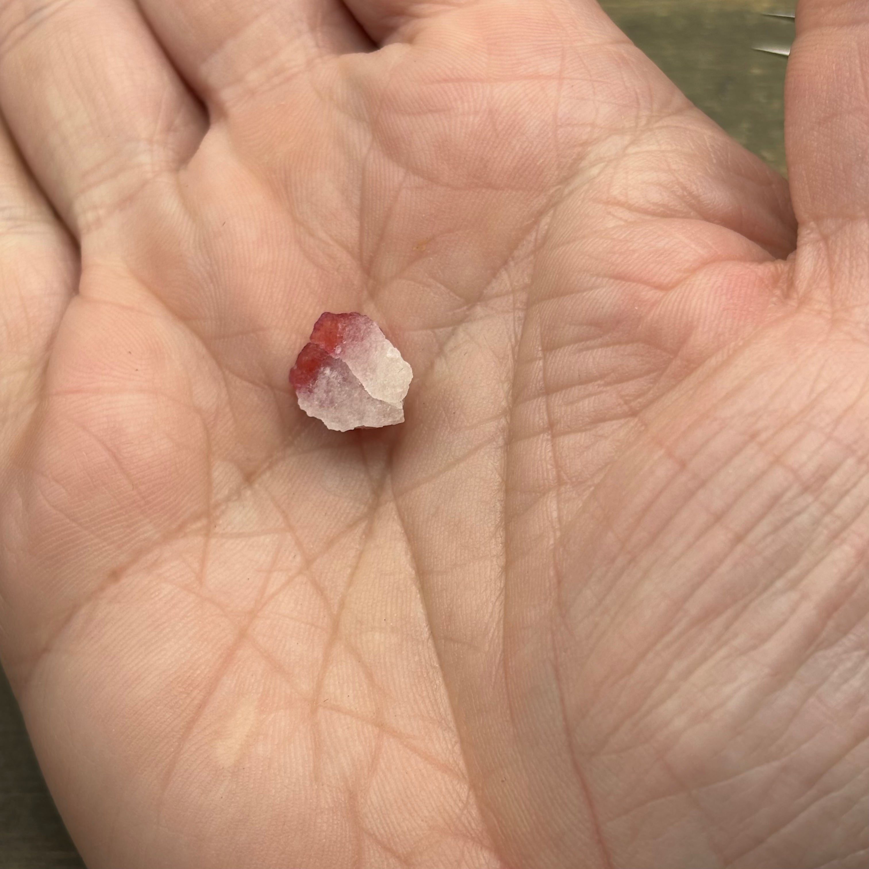Raspberry Beryl (Pezzottaite) - 080