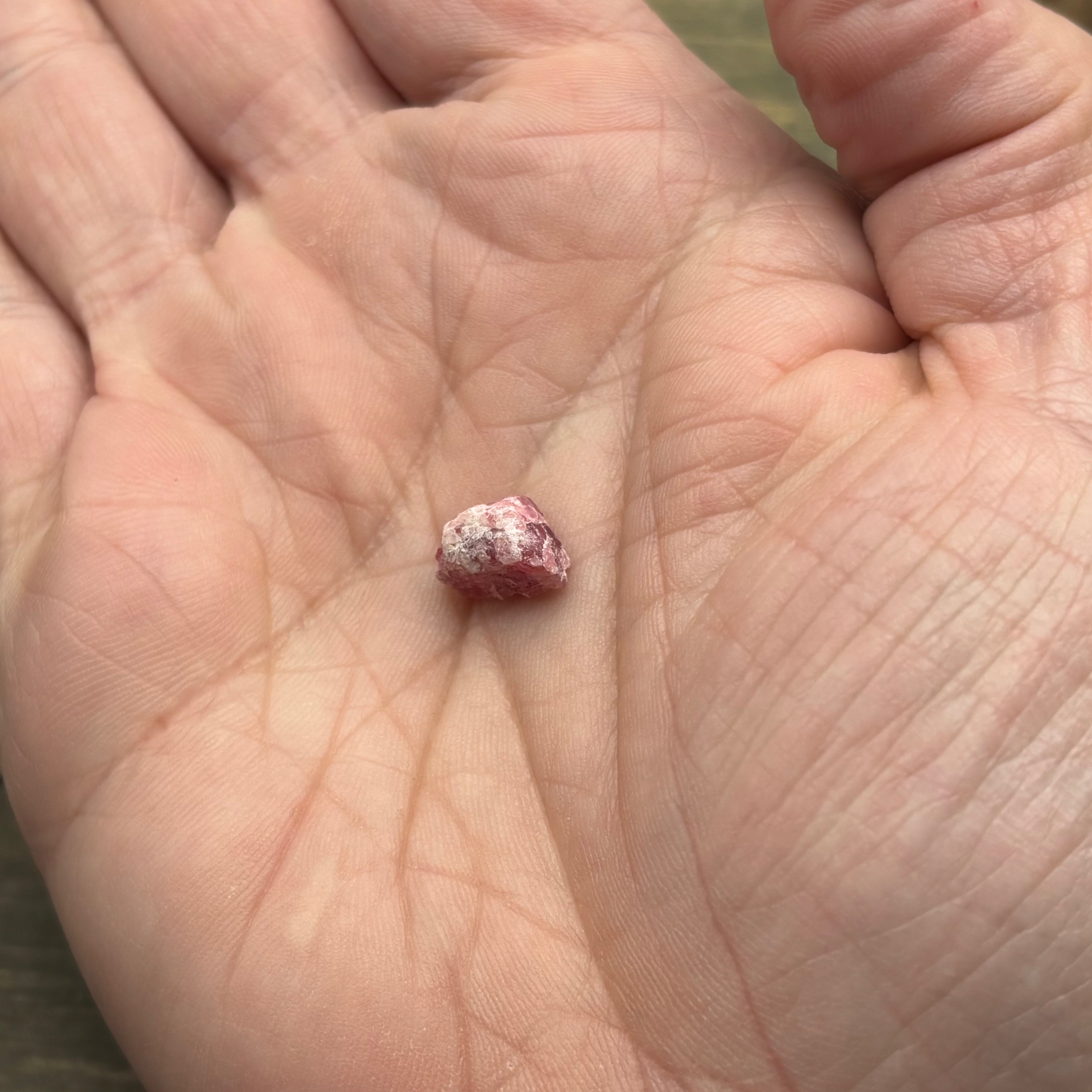 Raspberry Beryl (Pezzottaite) - 085