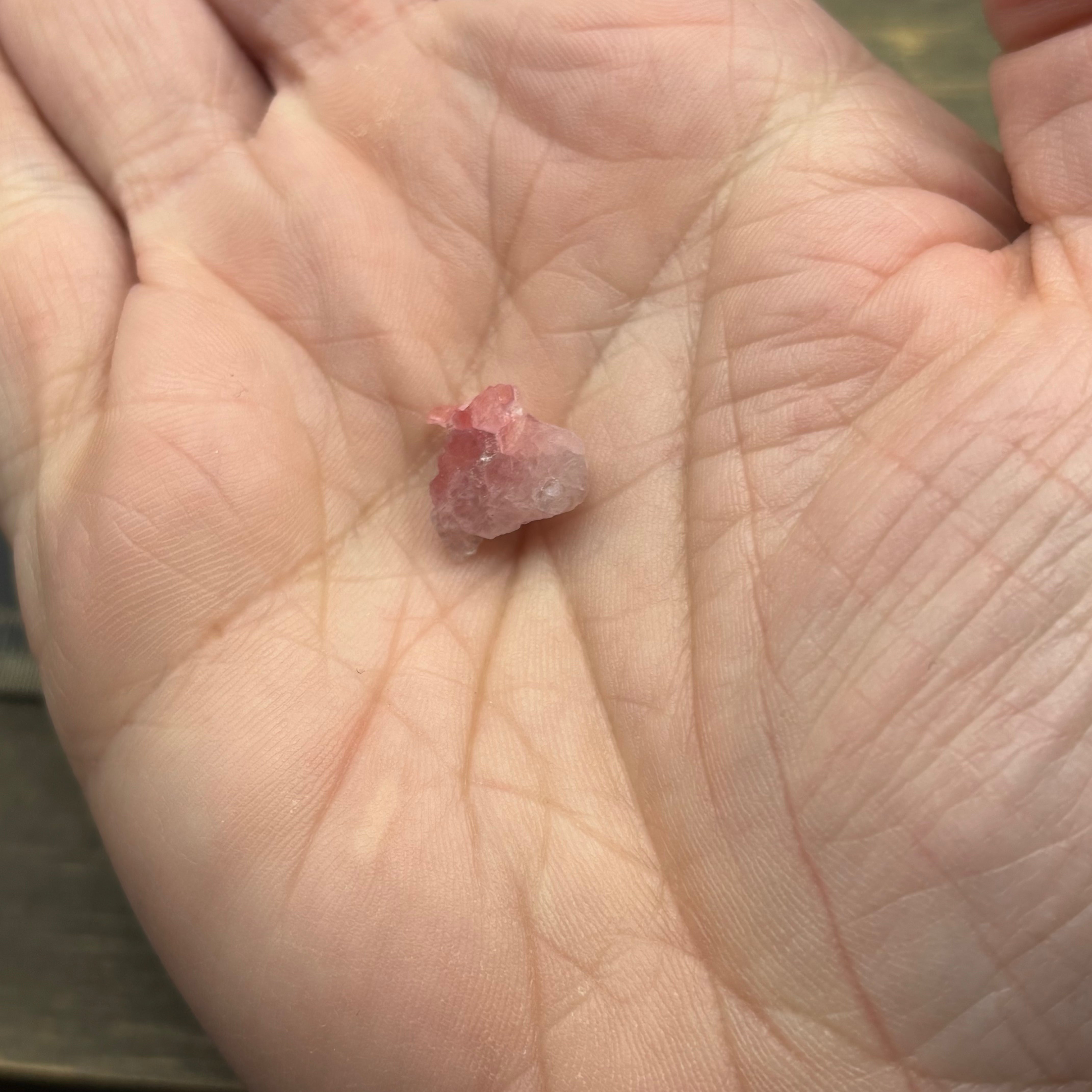 Raspberry Beryl (Pezzottaite) - 089