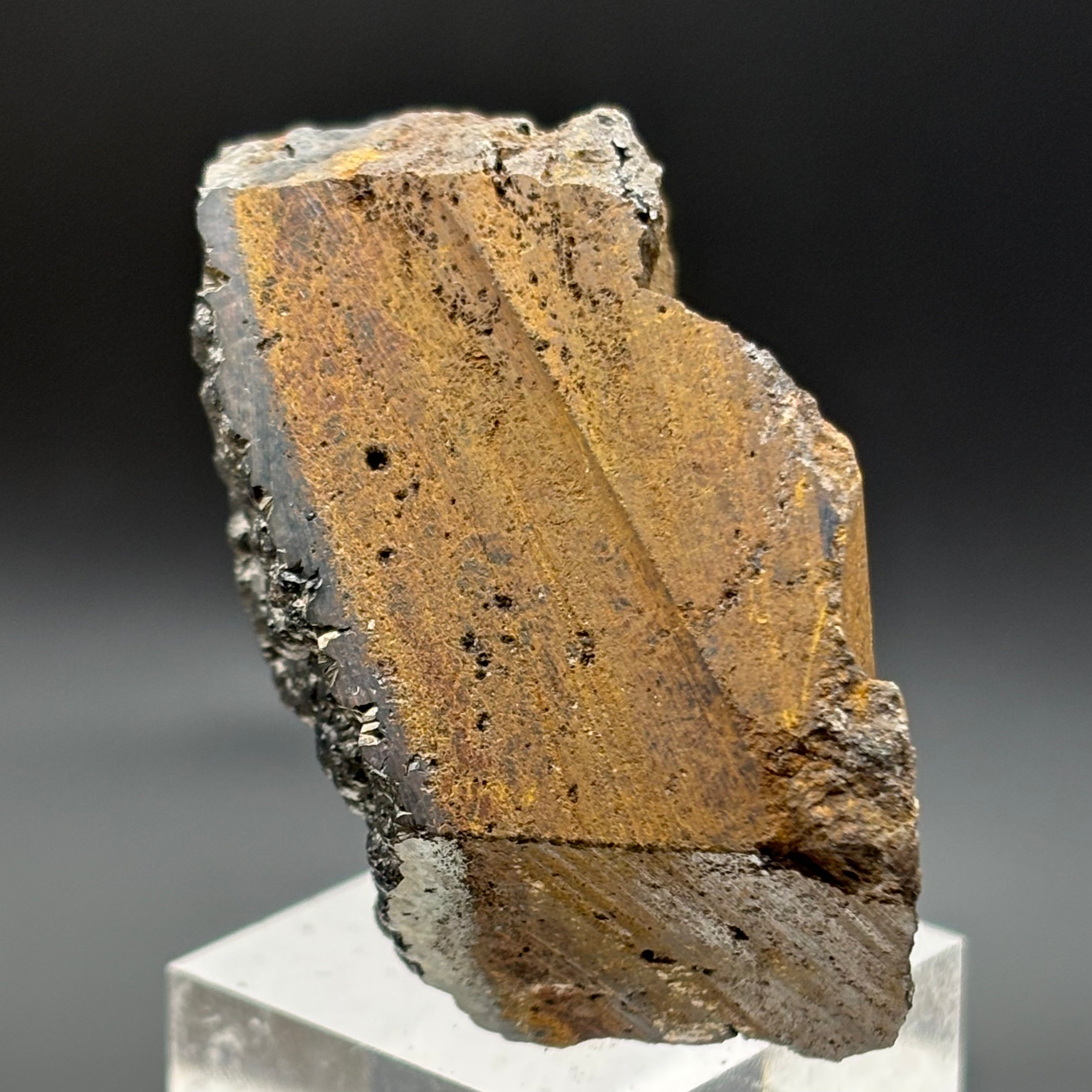 Golden Hematite - 016