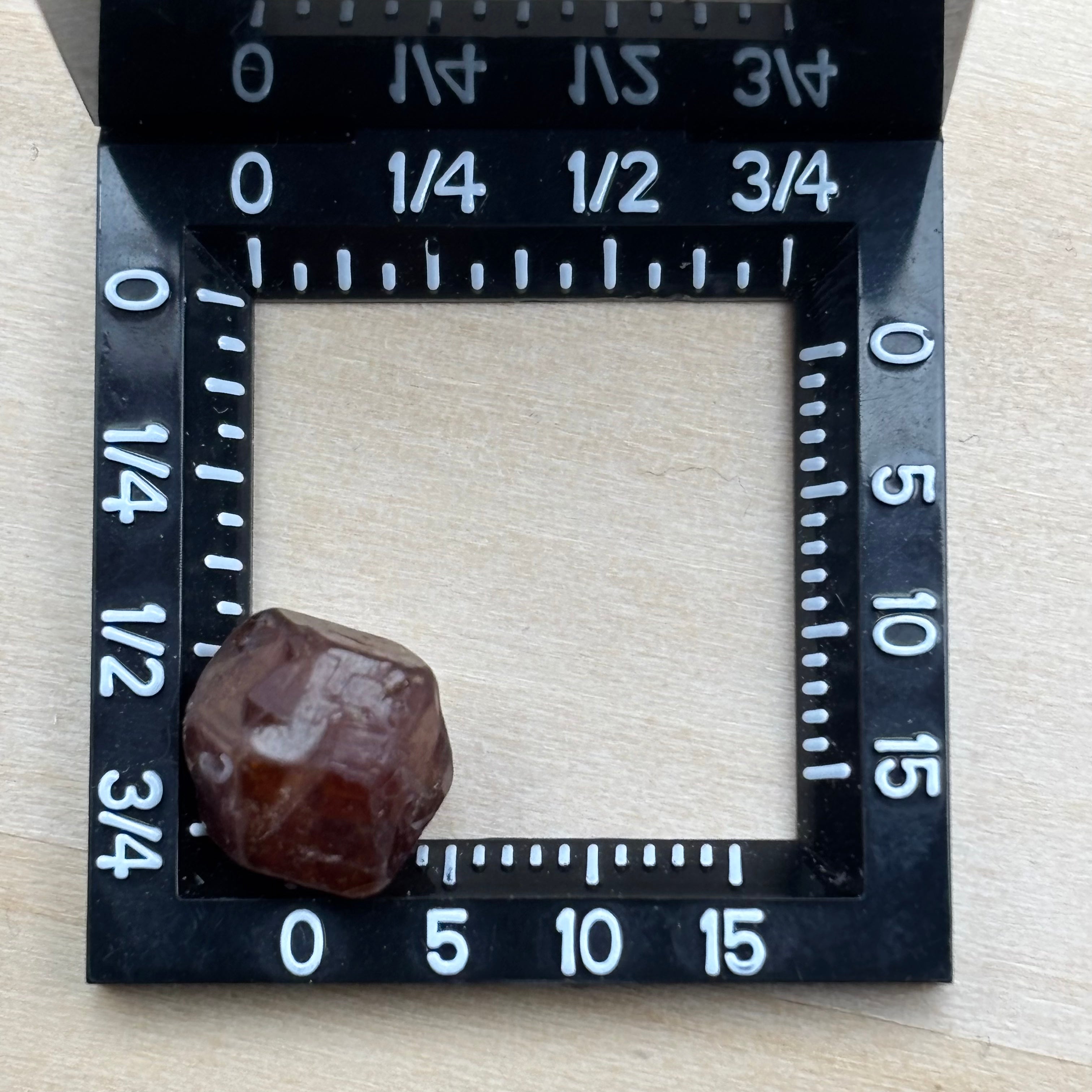 Garnet, Mali, Grade A - 069