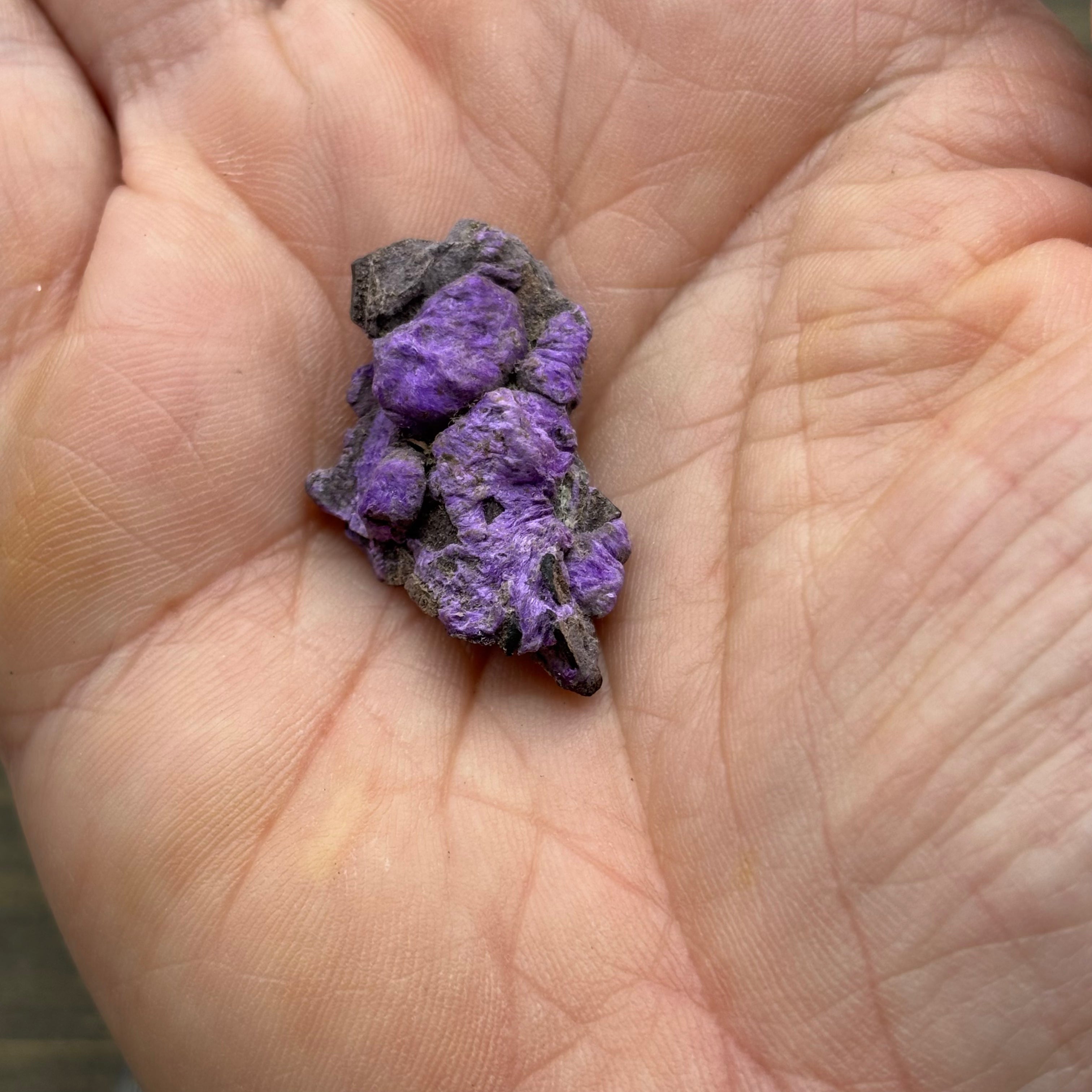 Crystallized Sugilite - 022