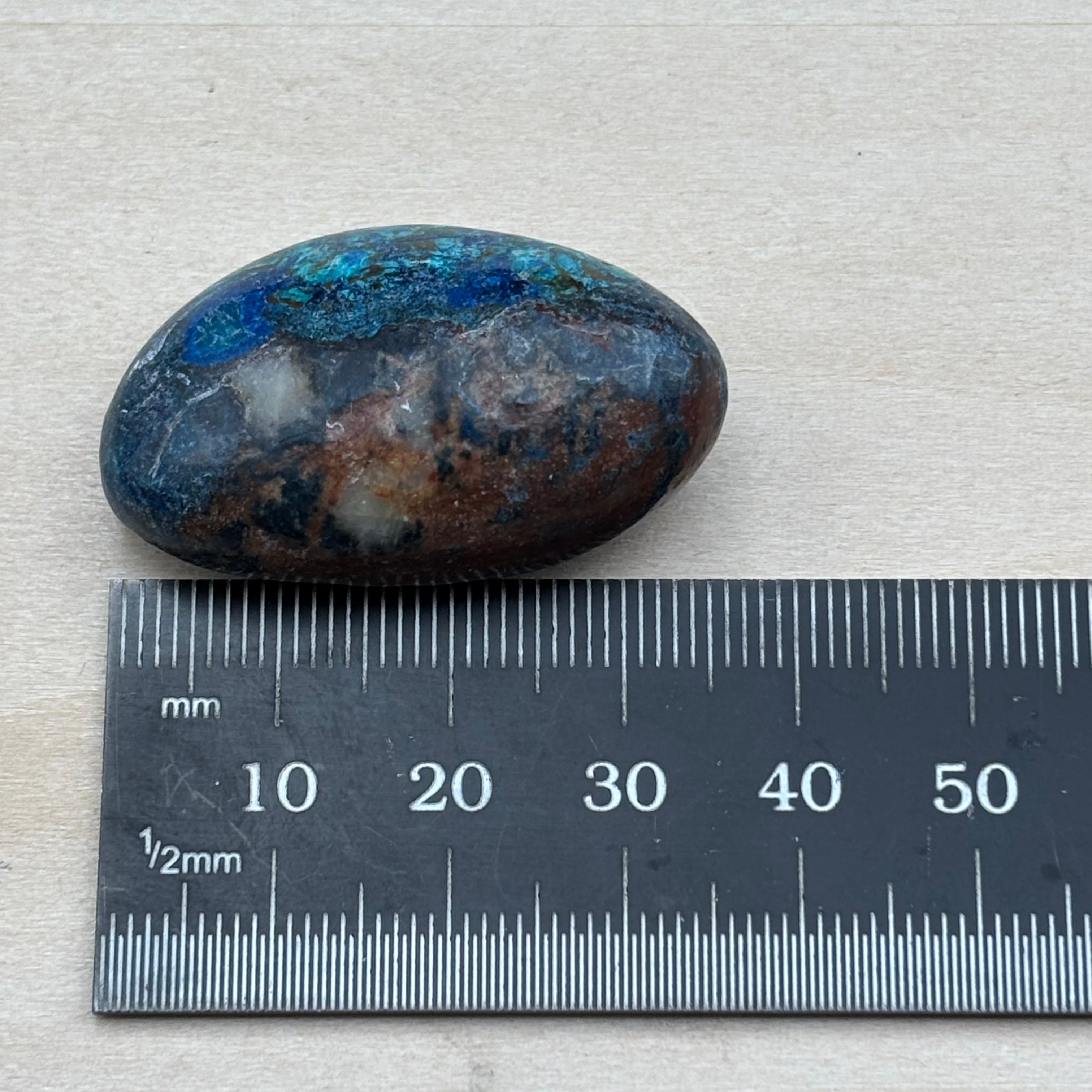 Magic 8 Polished Stone - 122