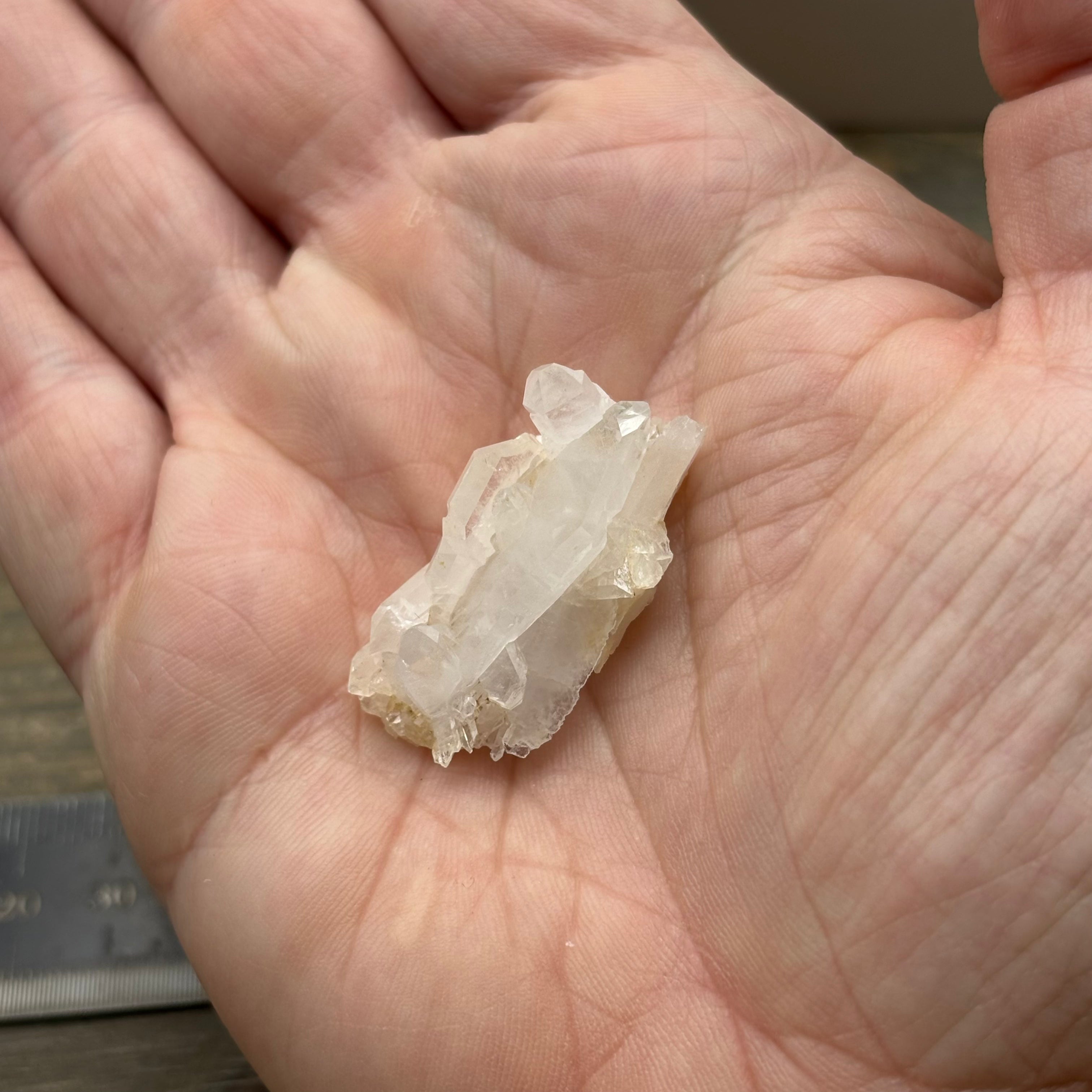 Highly Transparent Faden Quartz - 132