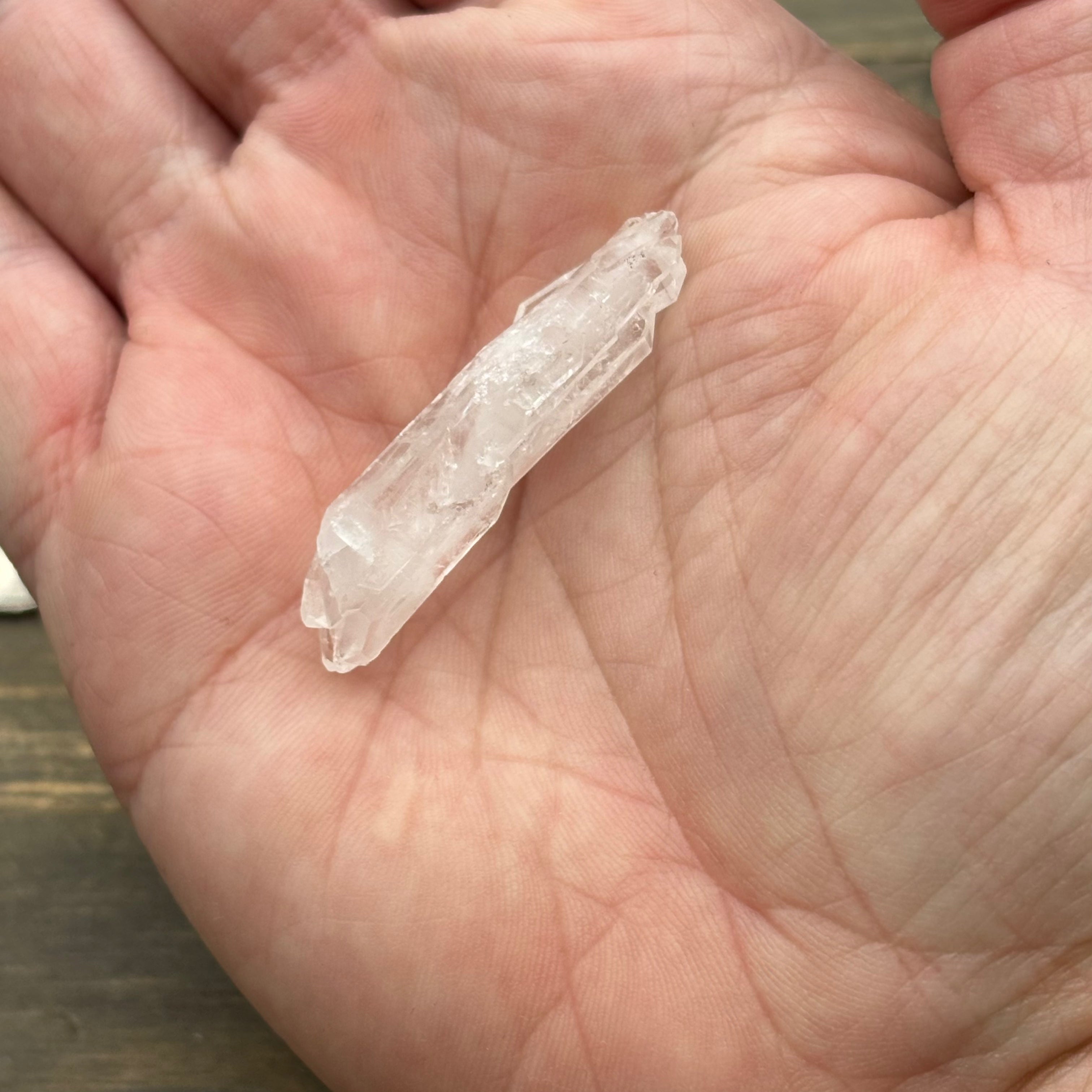 HIghly Transparent Faden Quartz - 151
