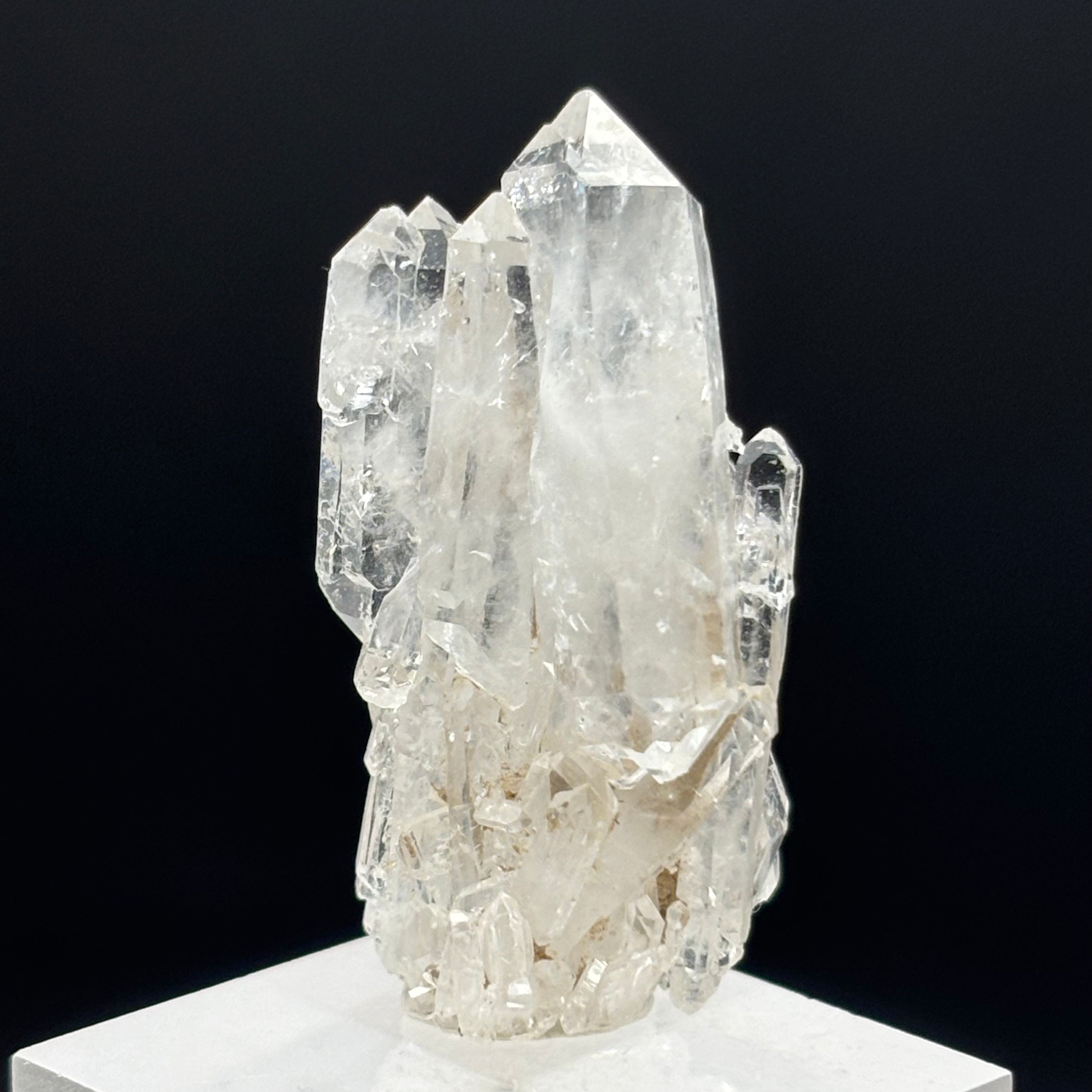 Highly Transparent Faden Quartz - 155